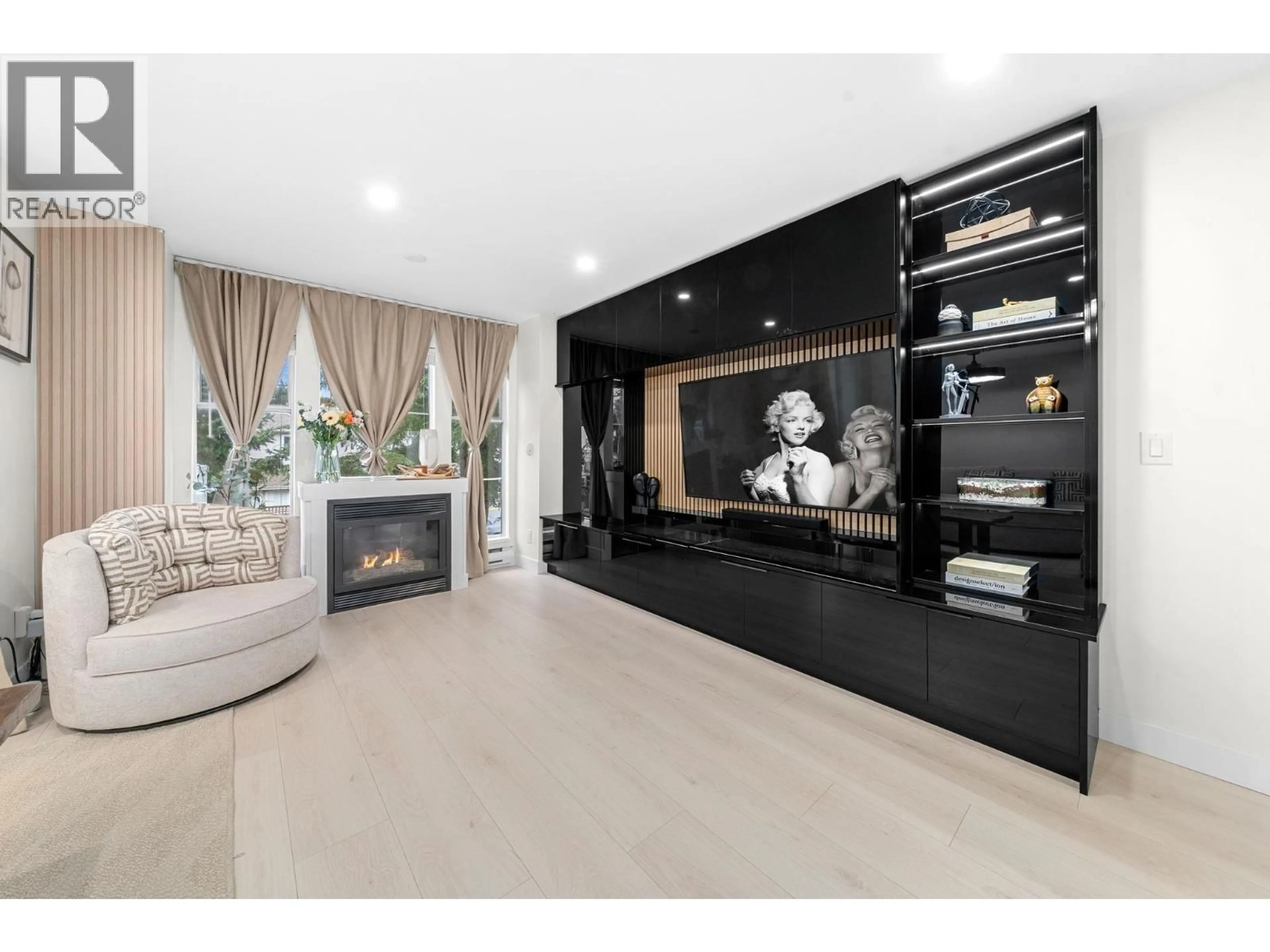 Home theater for 19 - 12188 HARRIS ROAD, Pitt Meadows British Columbia V3Y2N3