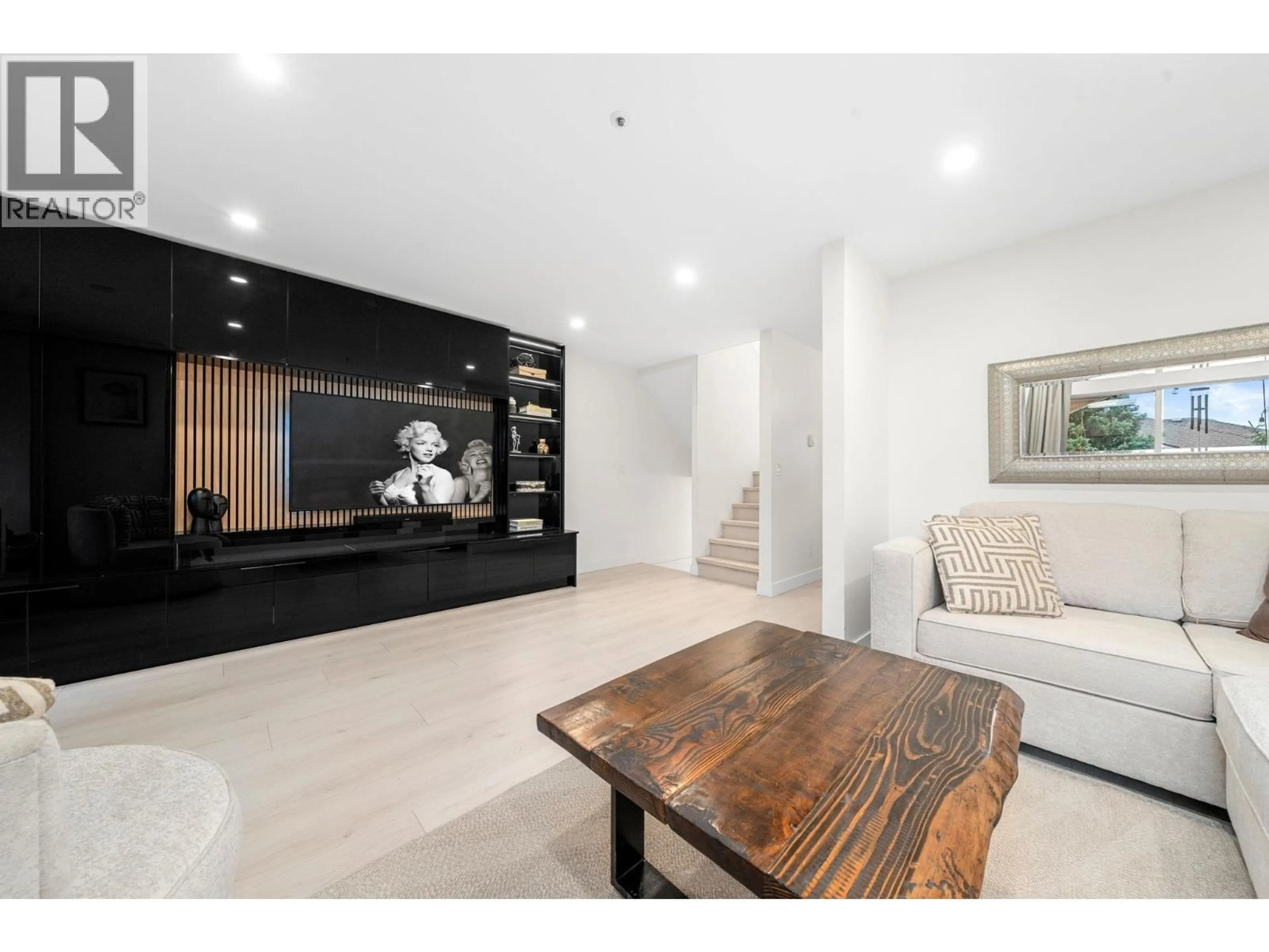 Unknown for 19 - 12188 HARRIS ROAD, Pitt Meadows British Columbia V3Y2N3