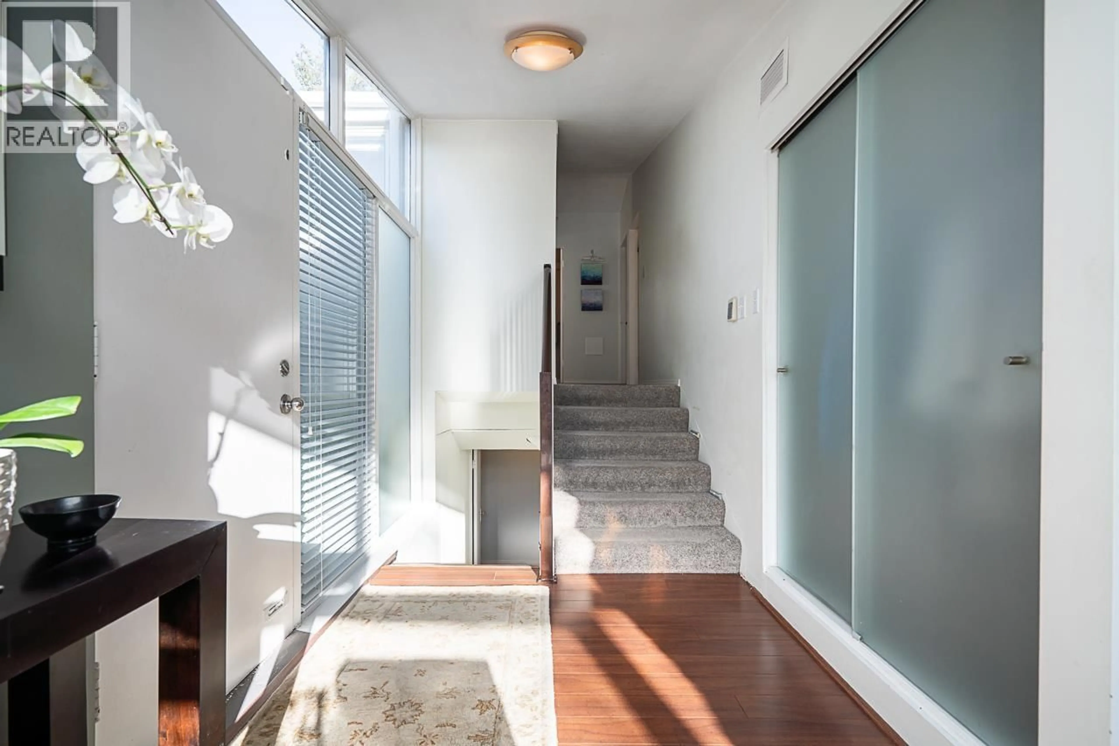 Unknown for 4862 QUEENSLAND ROAD, Vancouver British Columbia V6T1G2