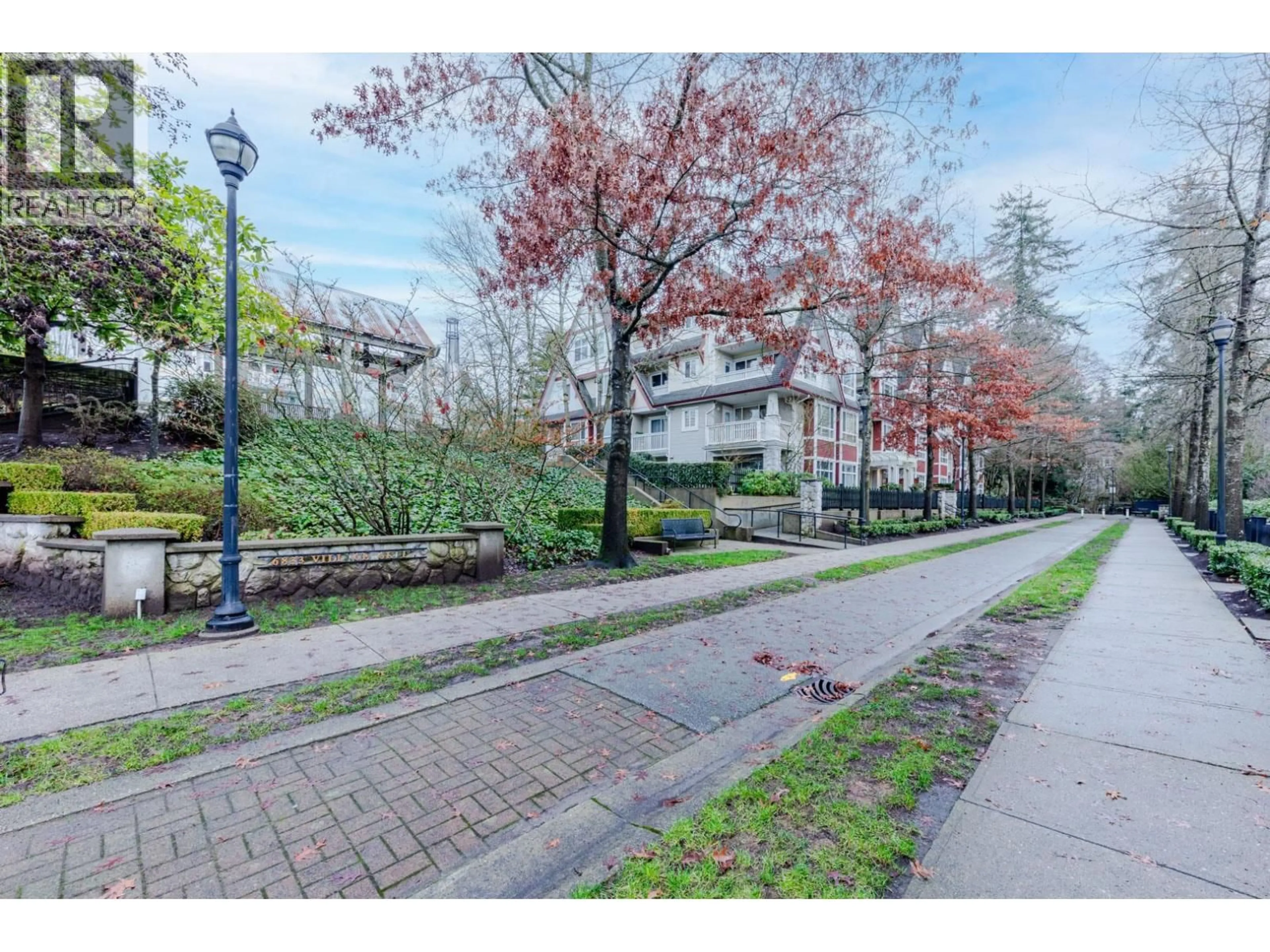 Patio, street for 408 - 6833 VILLAGE, Burnaby British Columbia V5E4M1