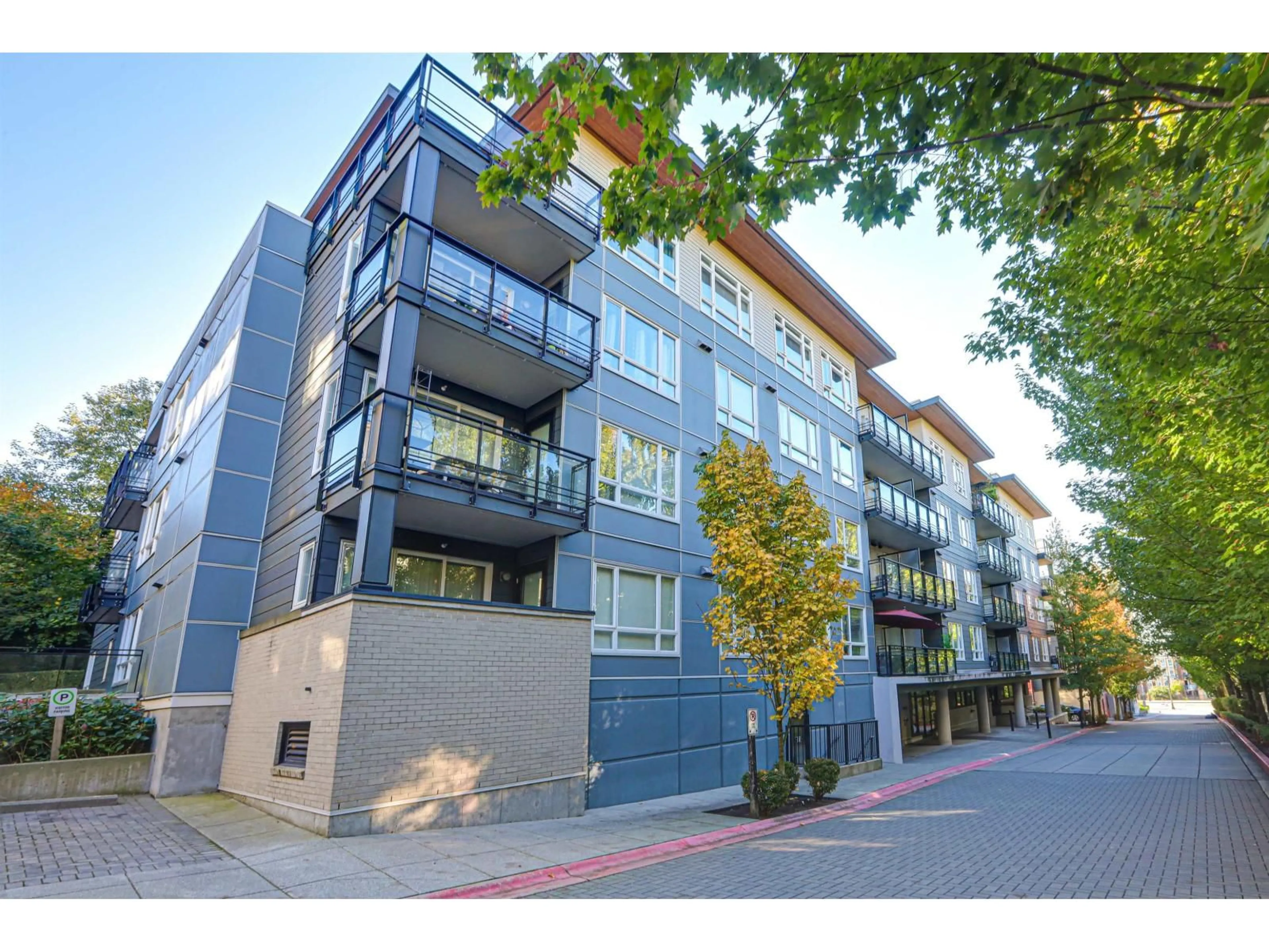 Unknown for 205 - 13925 FRASER HIGHWAY, Surrey British Columbia V3T4E6