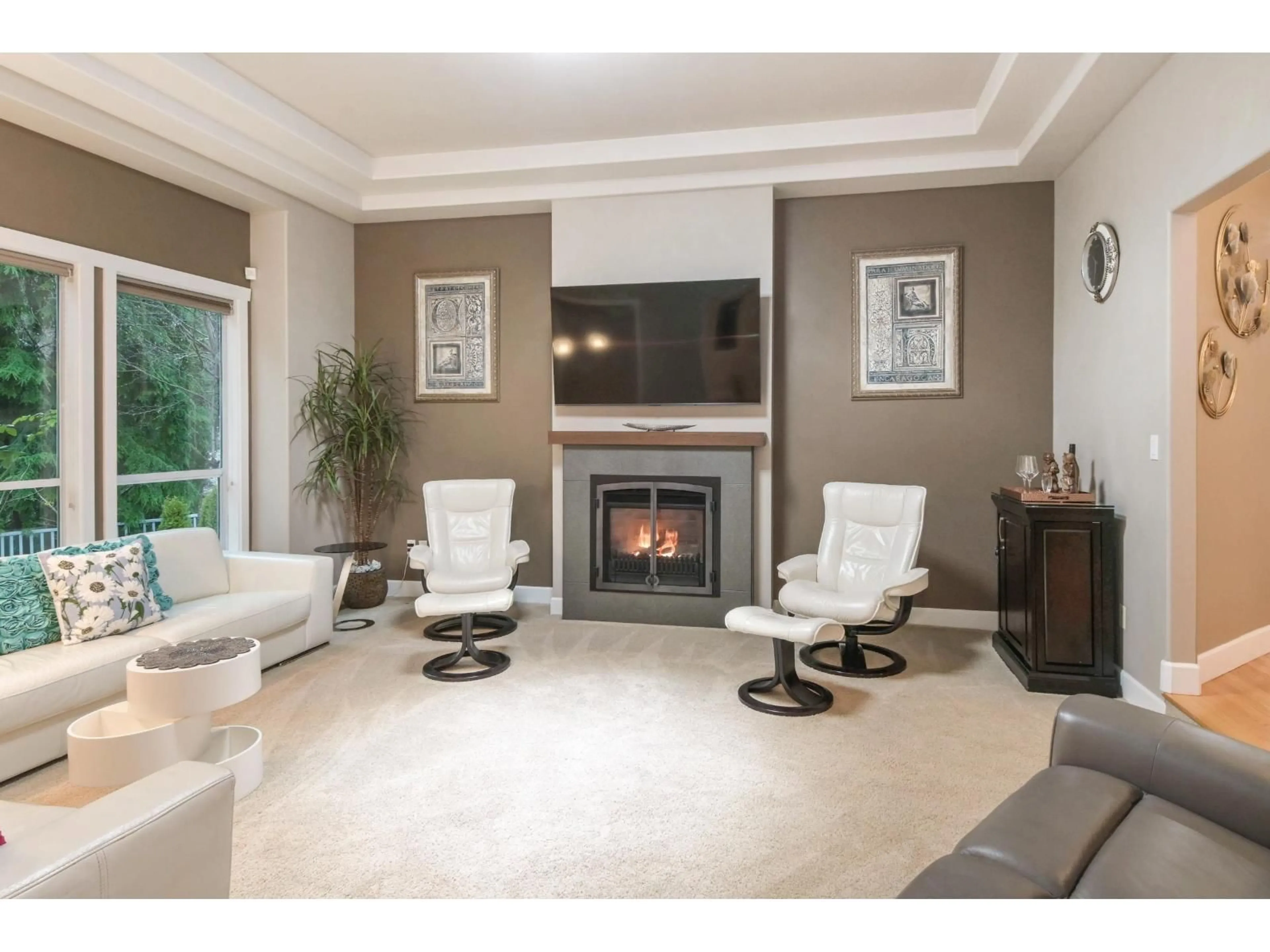 Living room with furniture, unknown for 8099 148A STREET, Surrey British Columbia V3S7H4