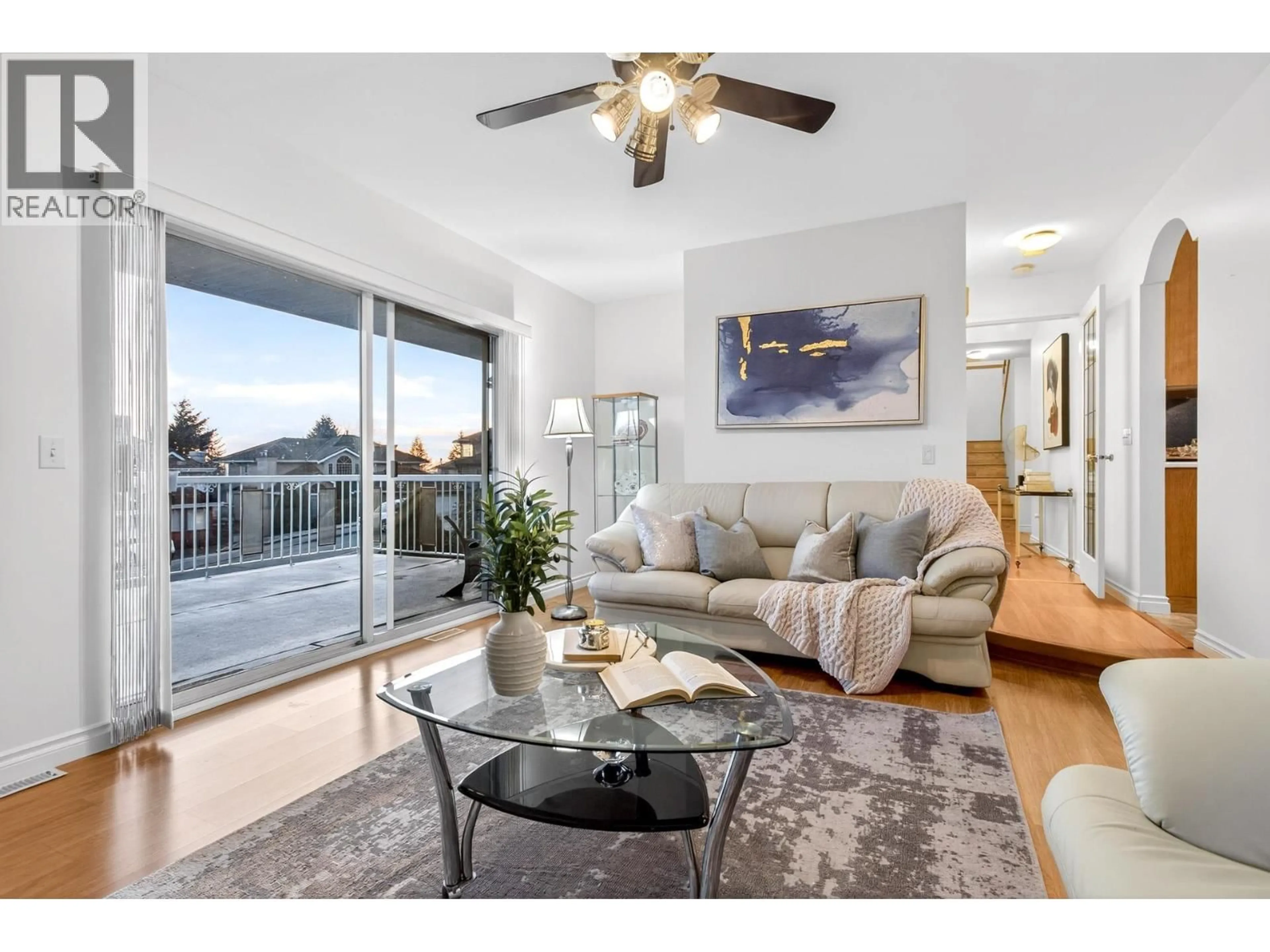 Living room with furniture, unknown for 1365 HONEYSUCKLE LANE, Coquitlam British Columbia V3E2P1