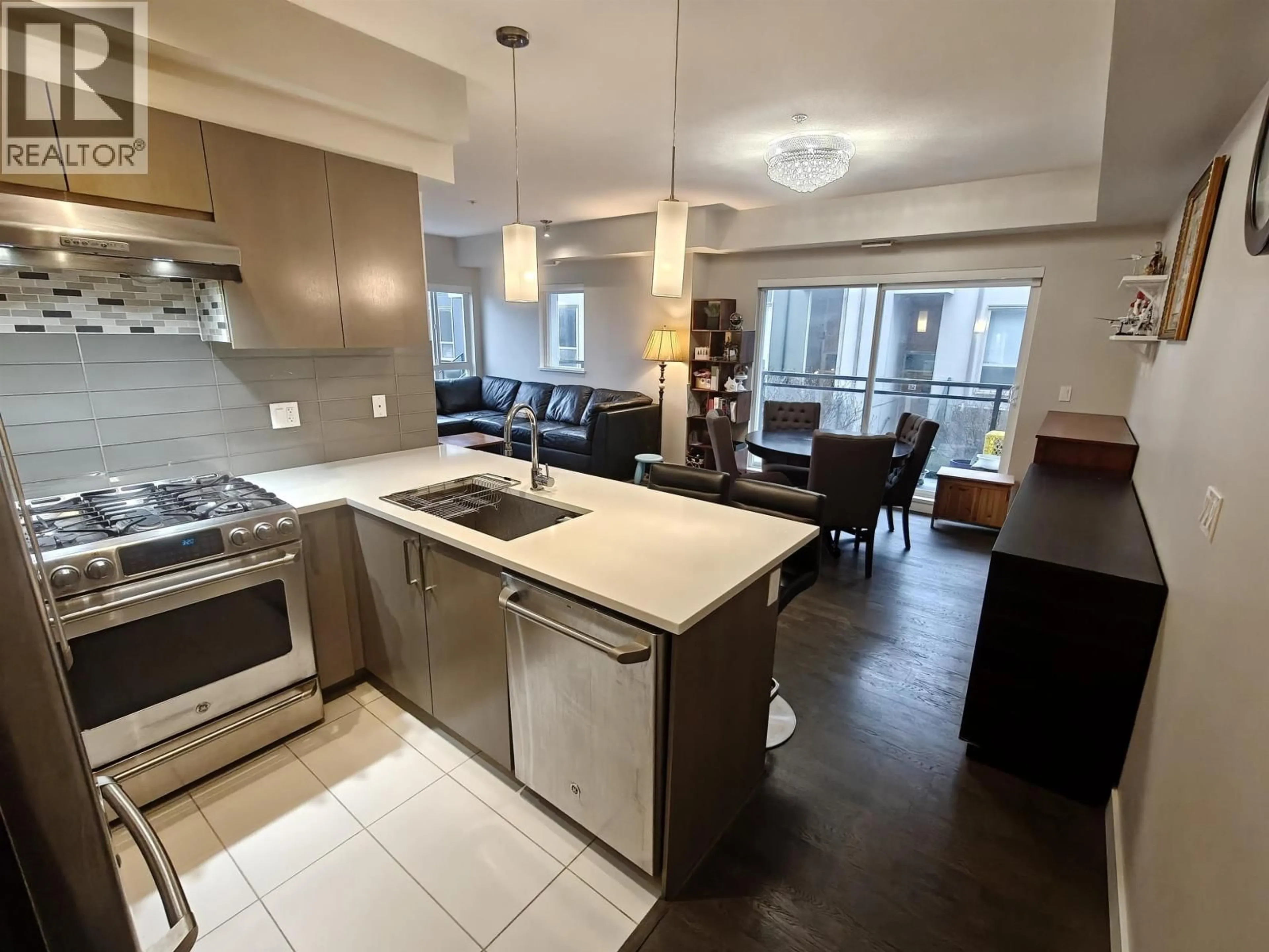 Open concept kitchen, unknown for 212 - 10155 RIVER DRIVE, Richmond British Columbia V6X0L3