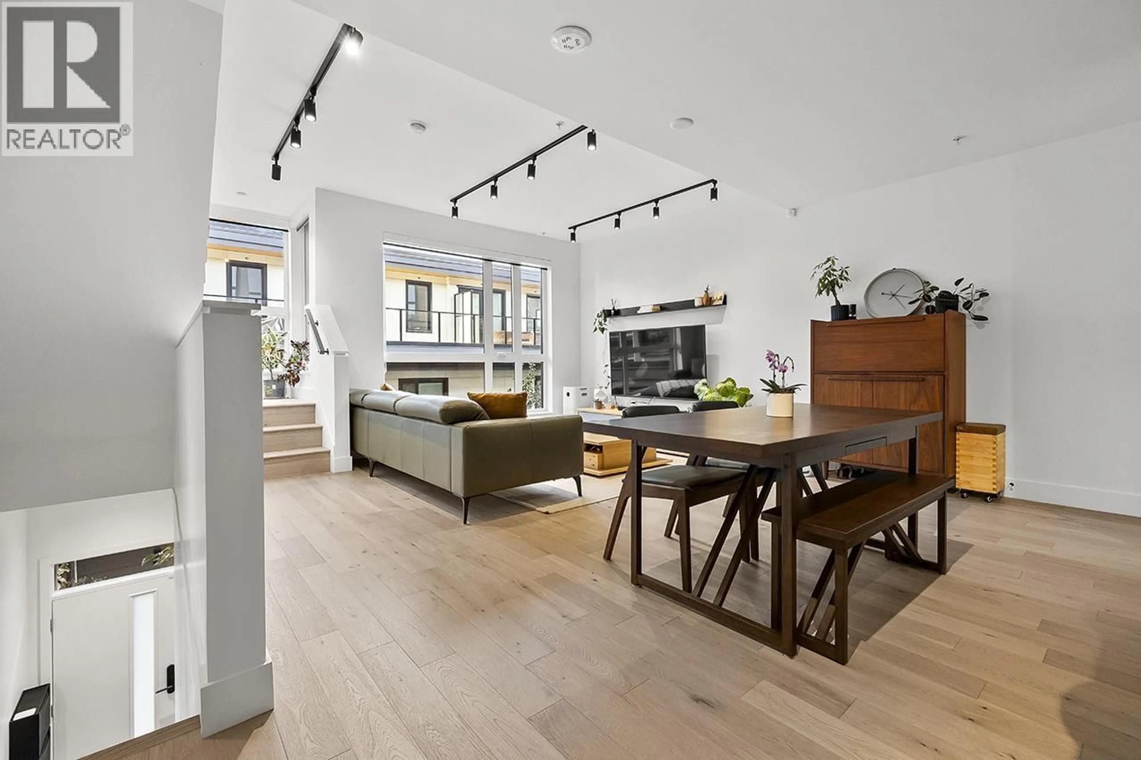 Open concept kitchen, unknown for 3956 DUMFRIES STREET, Vancouver British Columbia V5N0J1