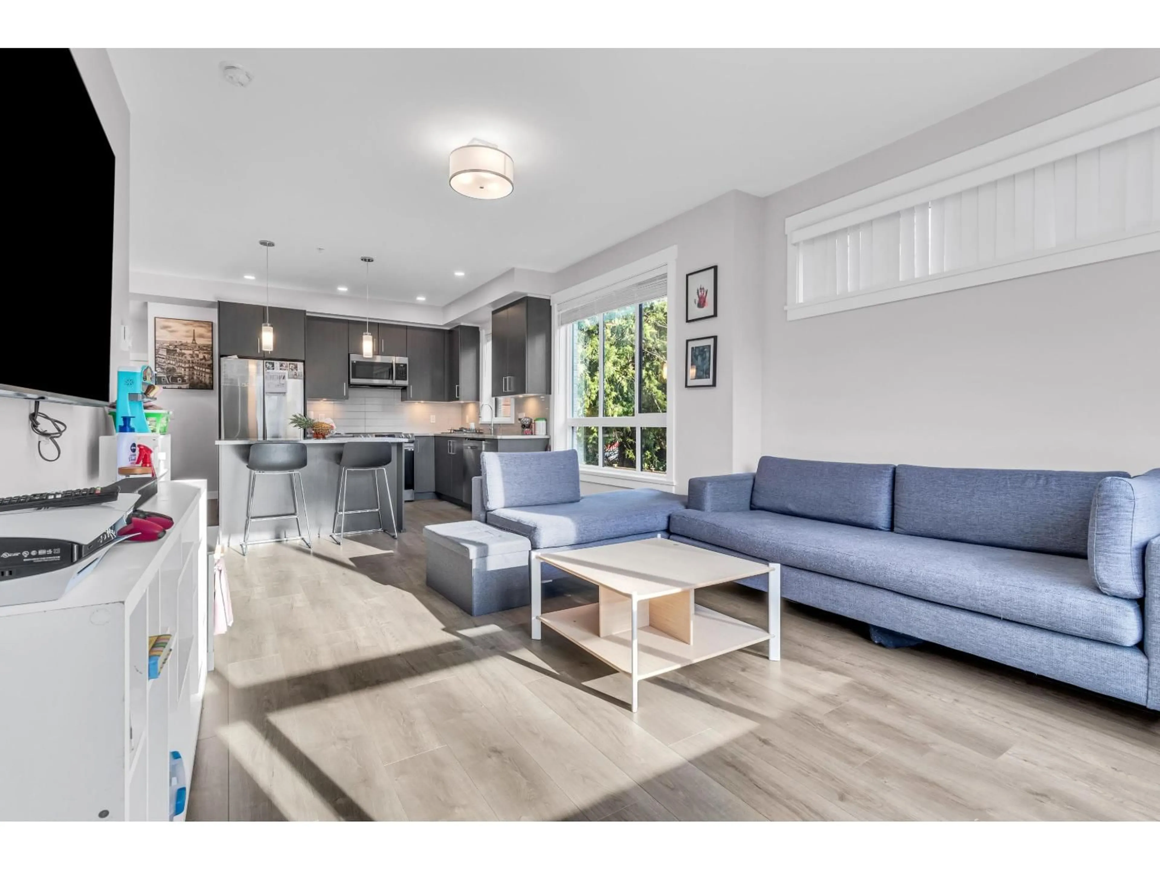 Open concept kitchen, unknown for 223 - 32690 14 AVENUE, Mission British Columbia V2V0K5