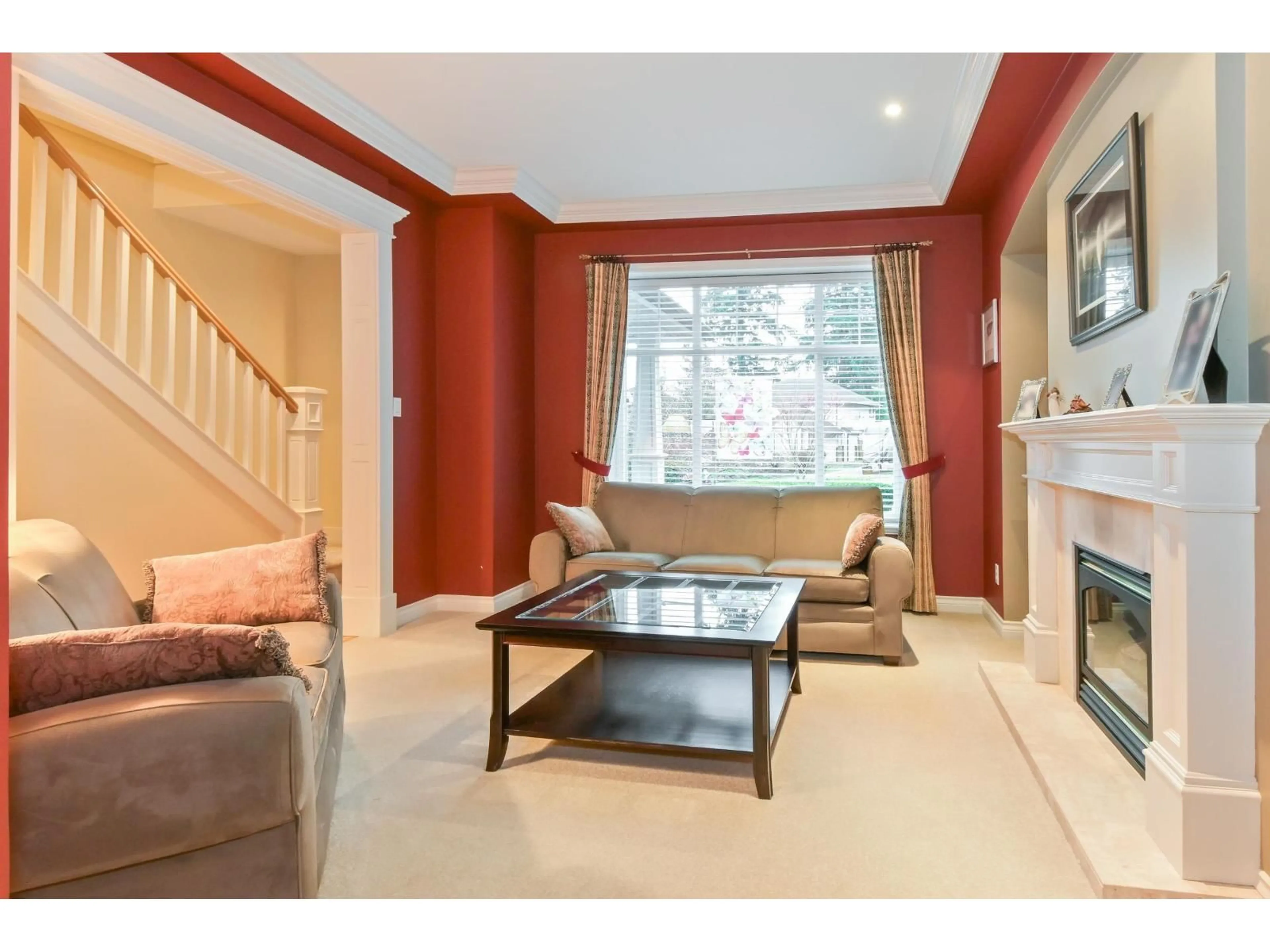 Living room with furniture, unknown for 15560 36B AVENUE, Surrey British Columbia V3Z0H1