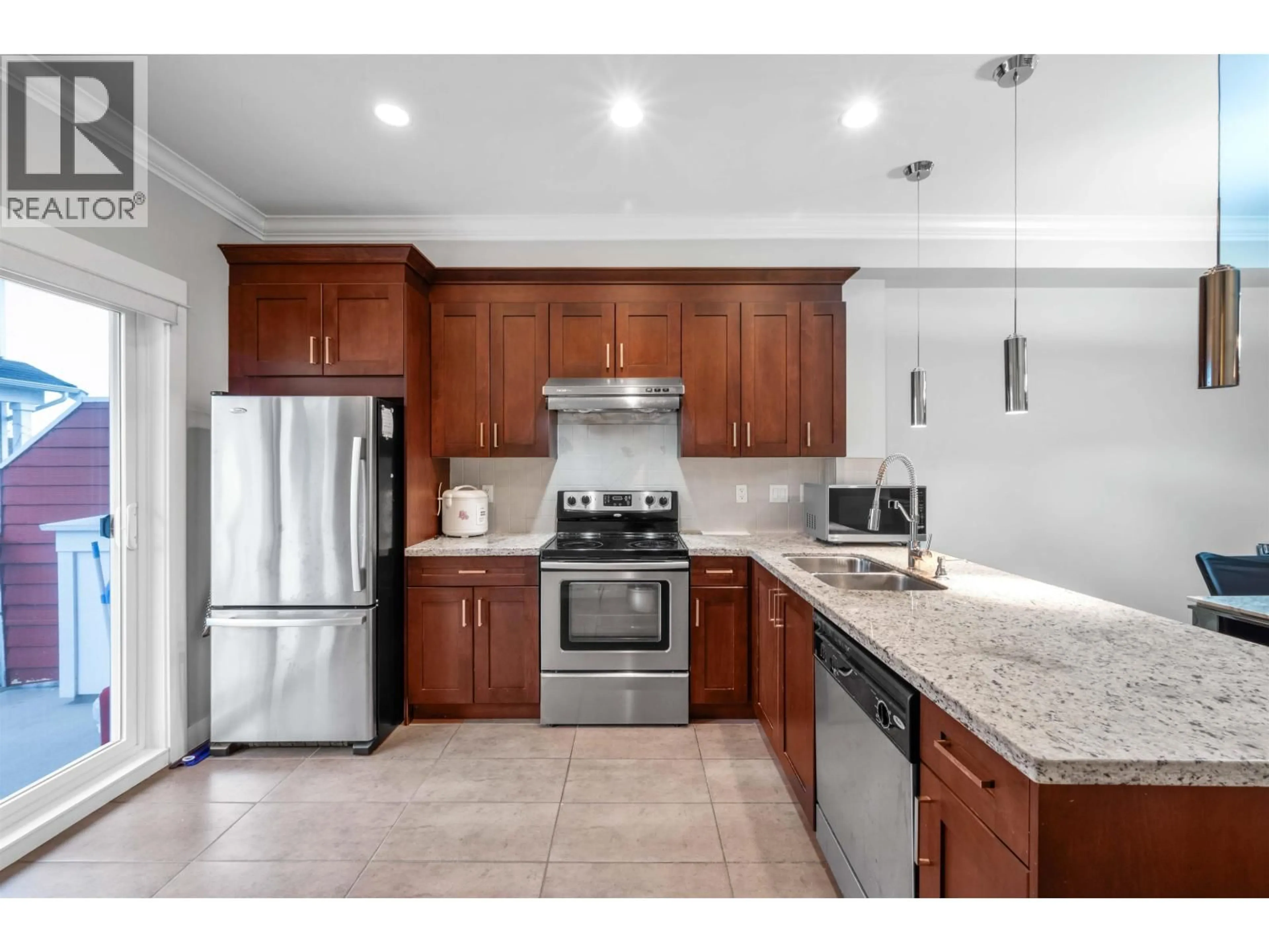 Unknown for 25 - 1130 EWEN AVENUE, New Westminster British Columbia V3M5E4