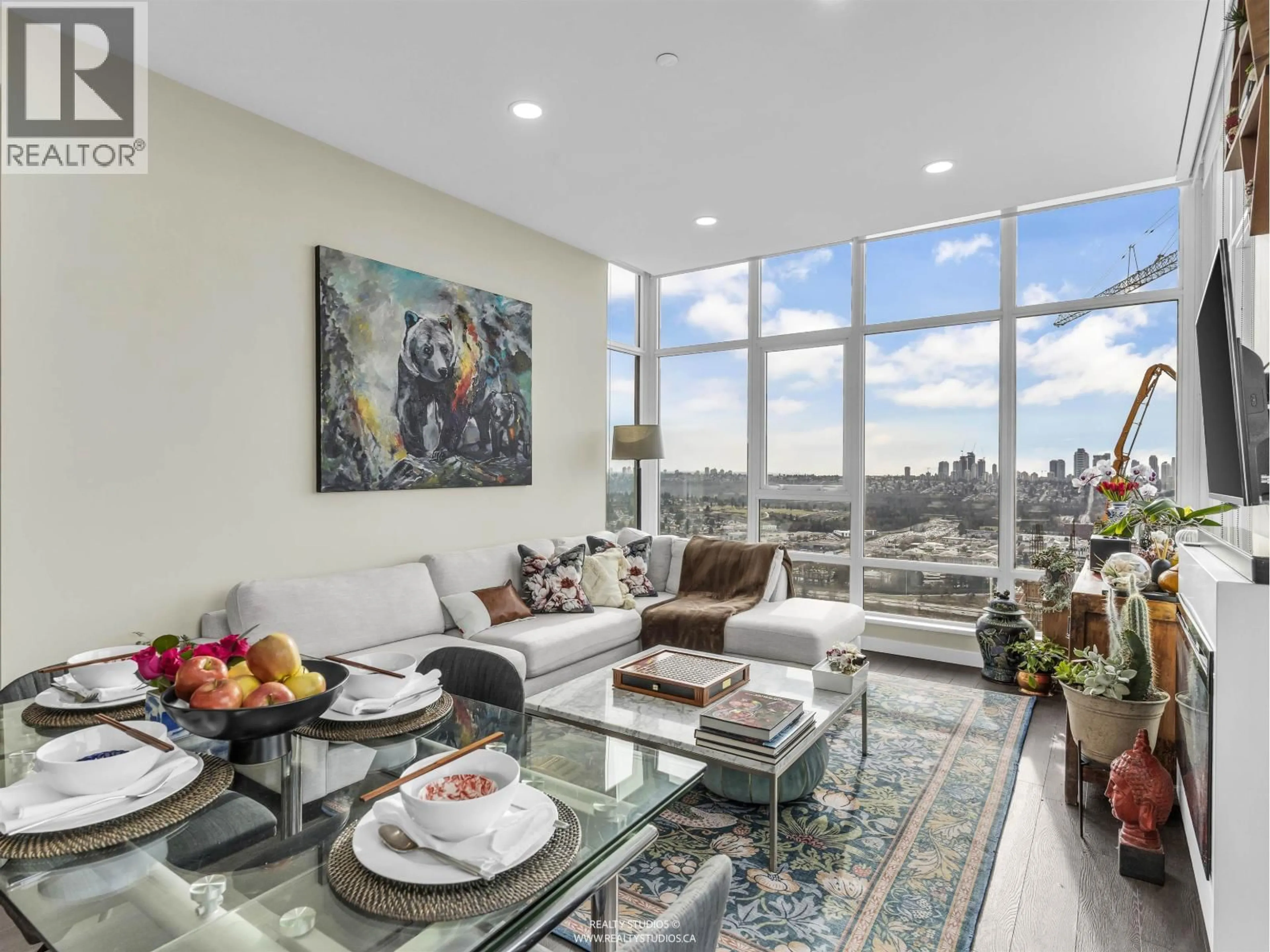 Living room with furniture, unknown for 4601 - 4485 SKYLINE DRIVE, Burnaby British Columbia V5C0J2