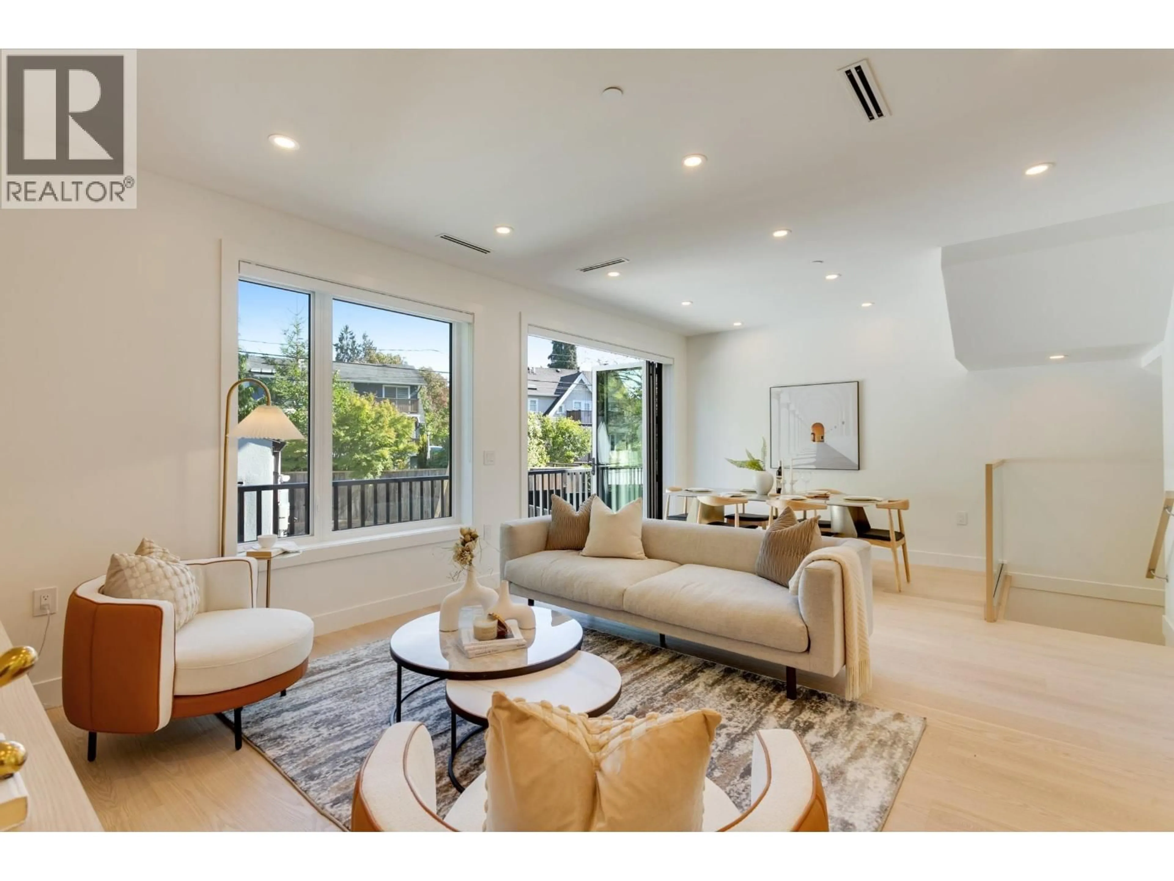 Living room with furniture, unknown for 7176 EAST BOULEVARD, Vancouver British Columbia V6P5R4