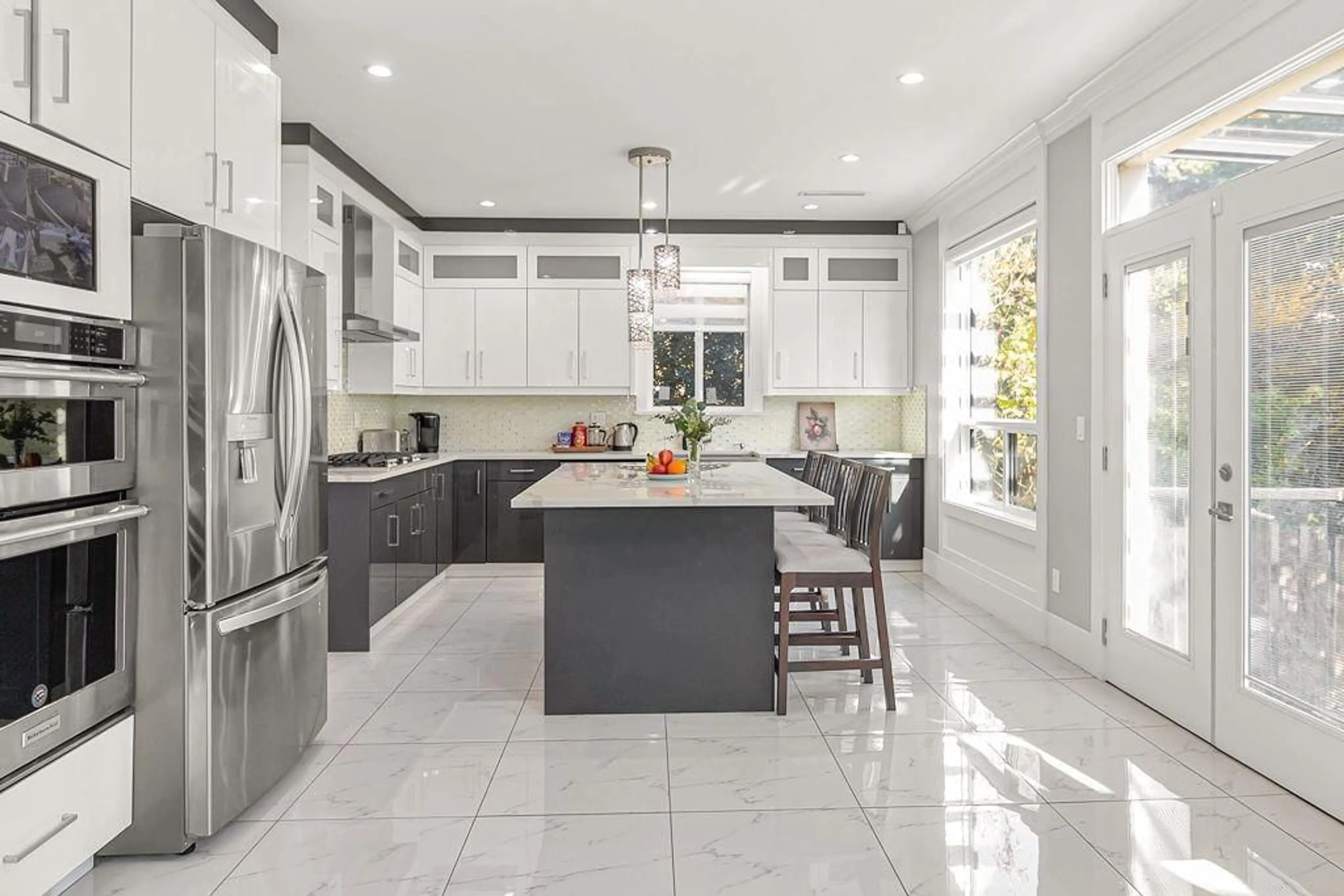 Contemporary kitchen, ceramic/tile floor for 1772 156A STREET, Surrey British Columbia V4A4W1