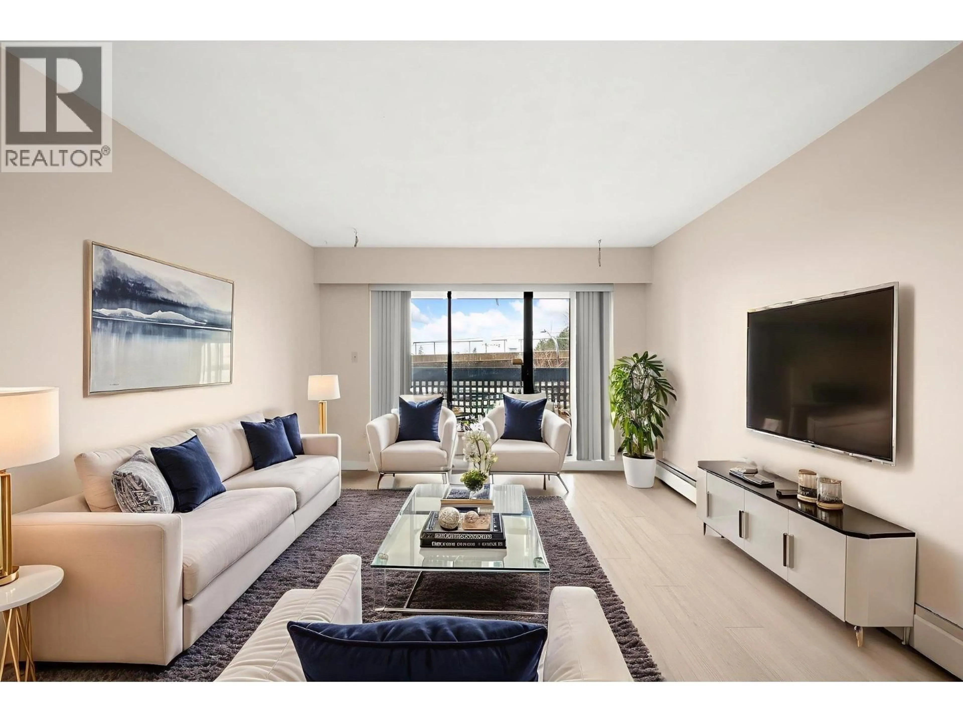 Living room with furniture, unknown for 301 - 601 NORTH ROAD, Coquitlam British Columbia V3J1P1