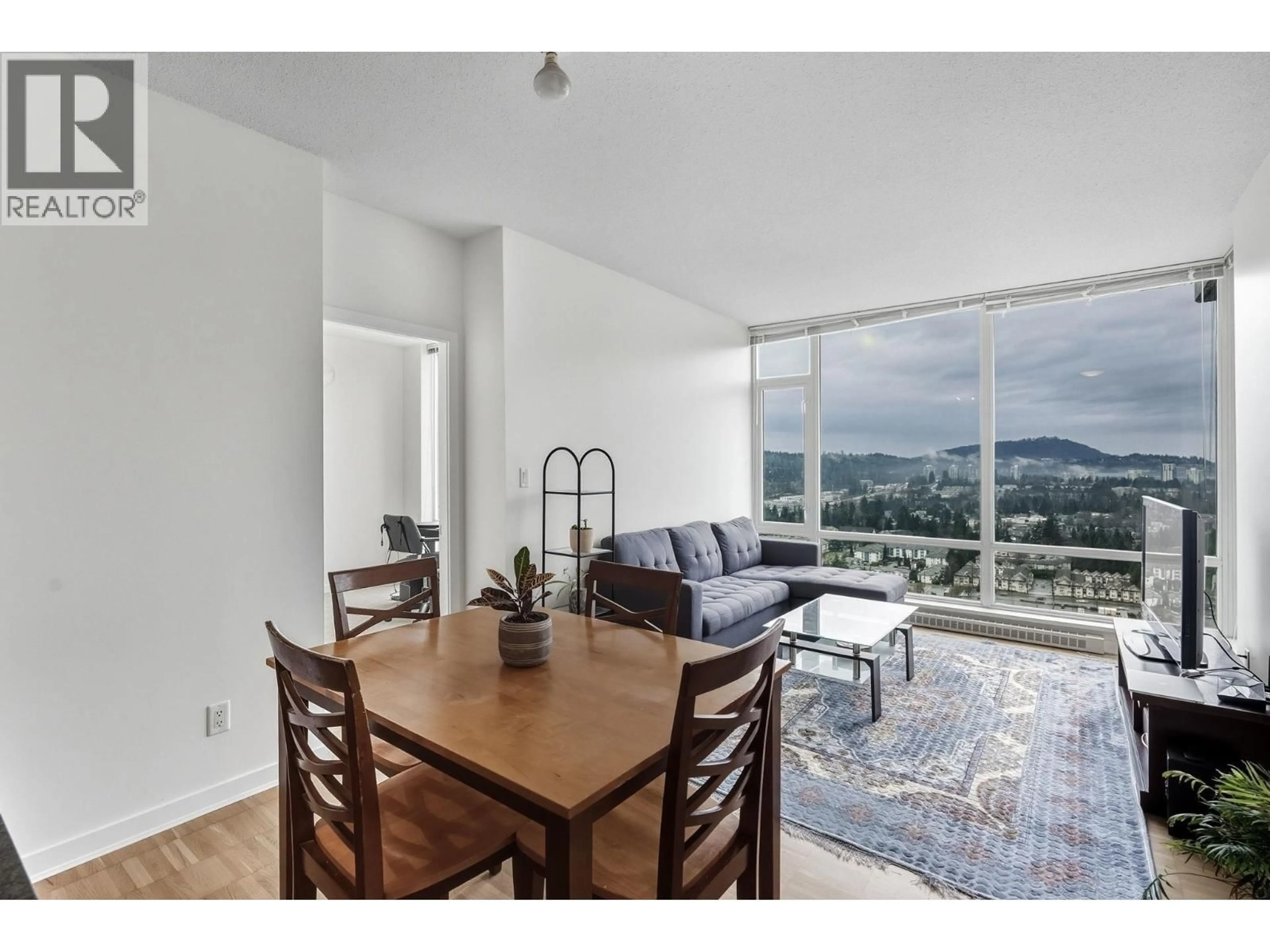 Living room with furniture, unknown for 3006 - 2980 ATLANTIC AVENUE, Coquitlam British Columbia V3B0G2