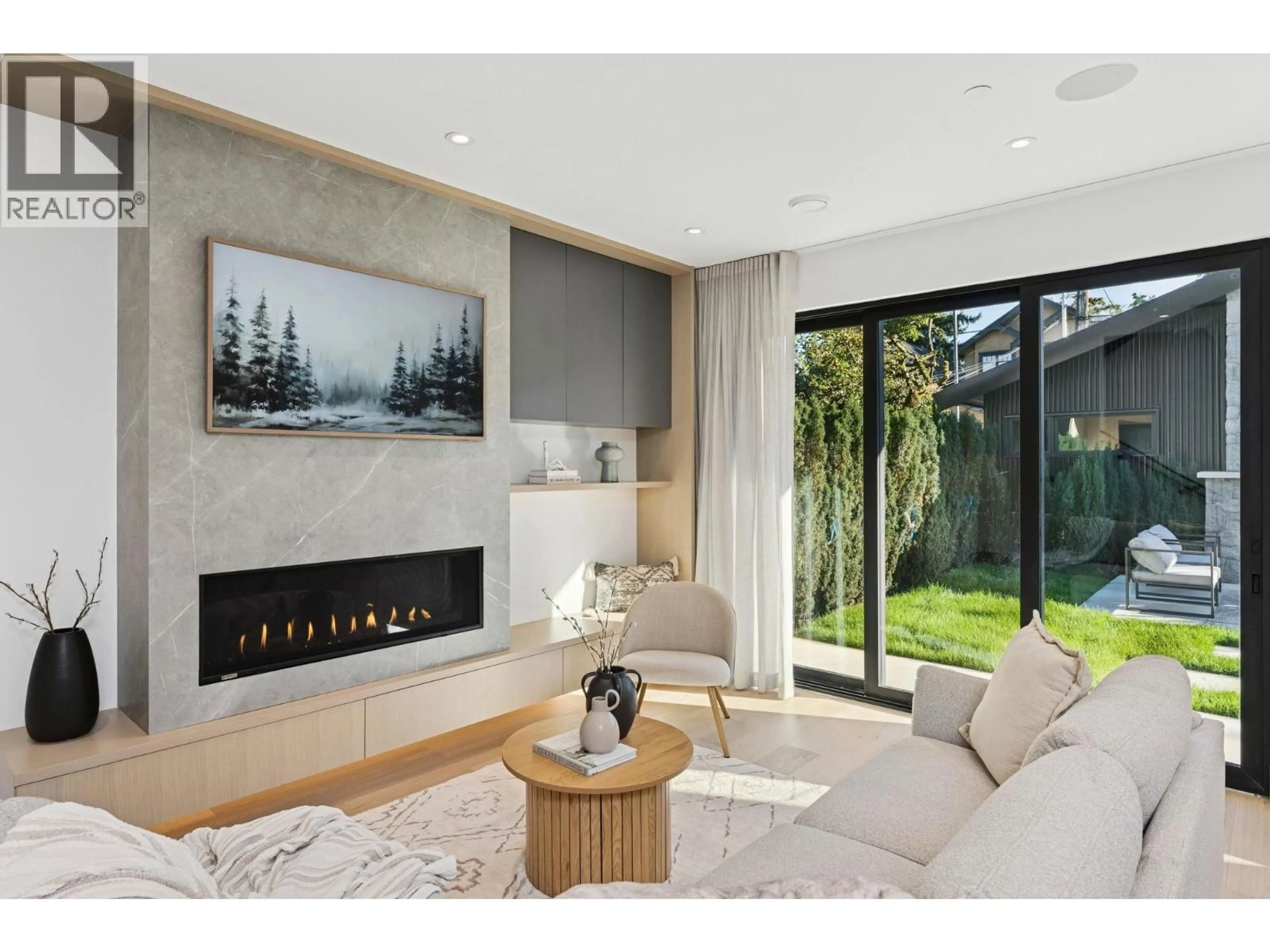 Unknown for 2 - 3036 14TH AVENUE, Vancouver British Columbia V6K2X8