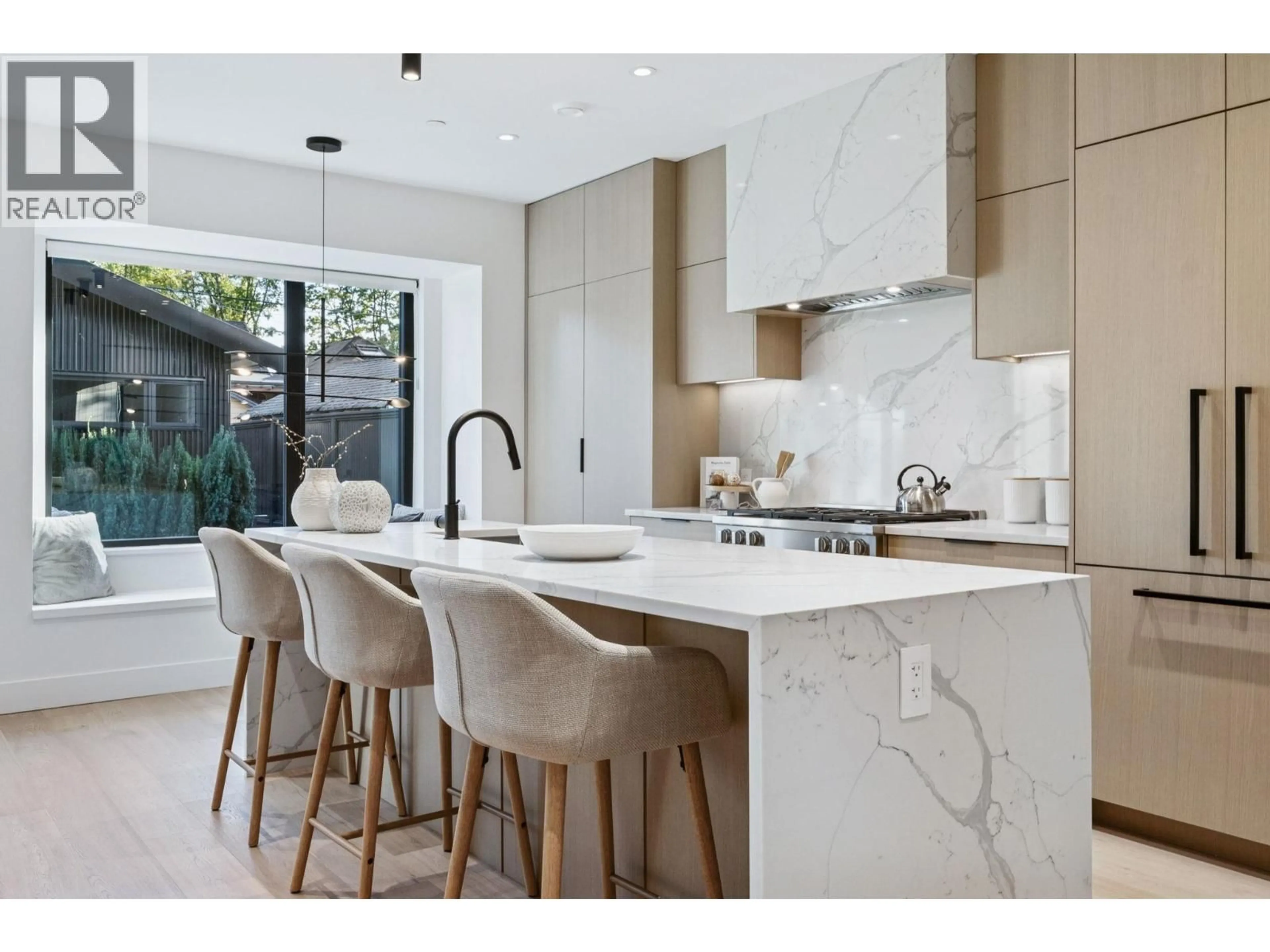 Contemporary kitchen, ceramic/tile floor for 2 - 3036 14TH AVENUE, Vancouver British Columbia V6K2X8