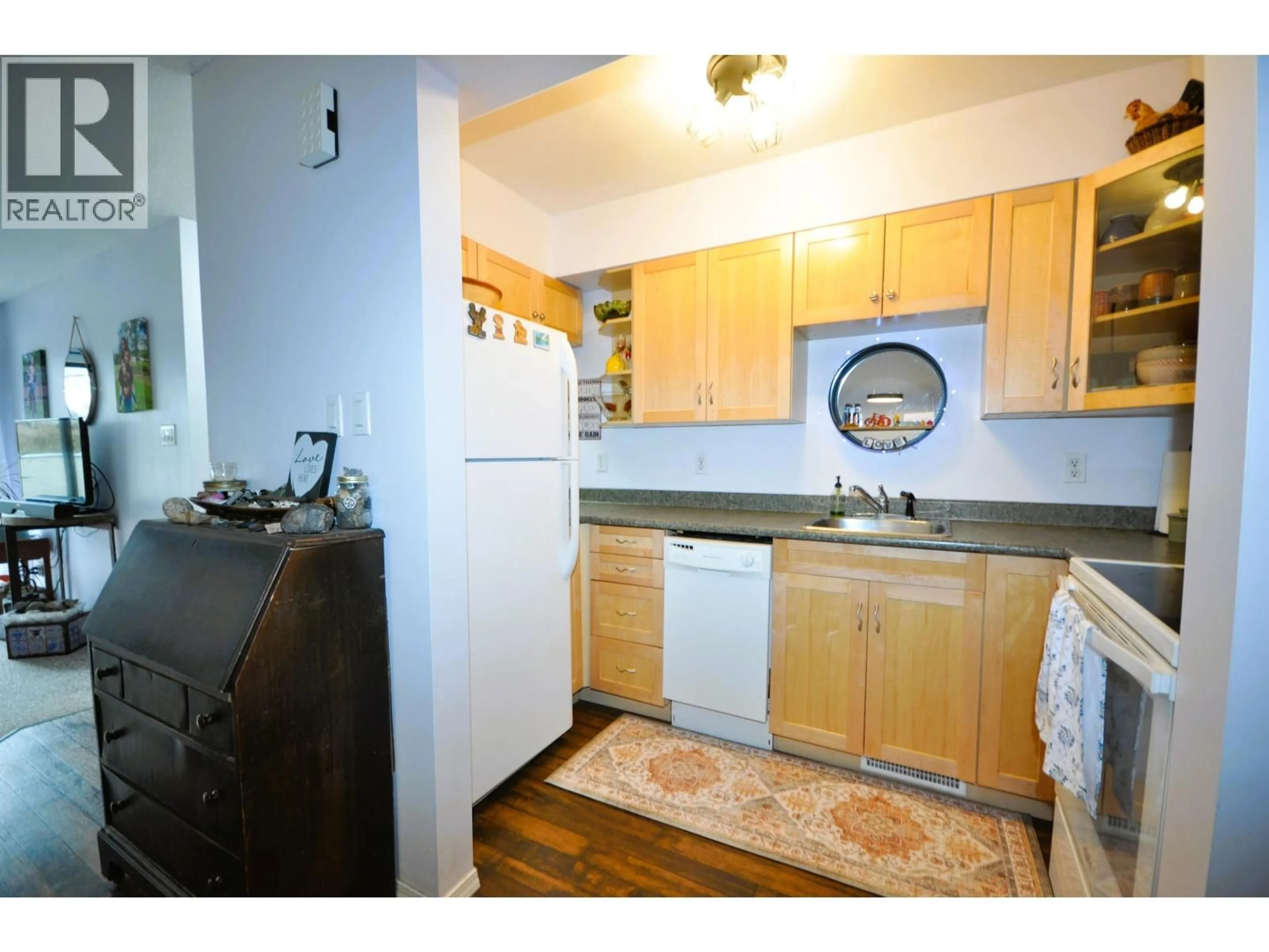 Standard kitchen, unknown for 44 - 800 2ND AVENUE, Williams Lake British Columbia V2G4C4