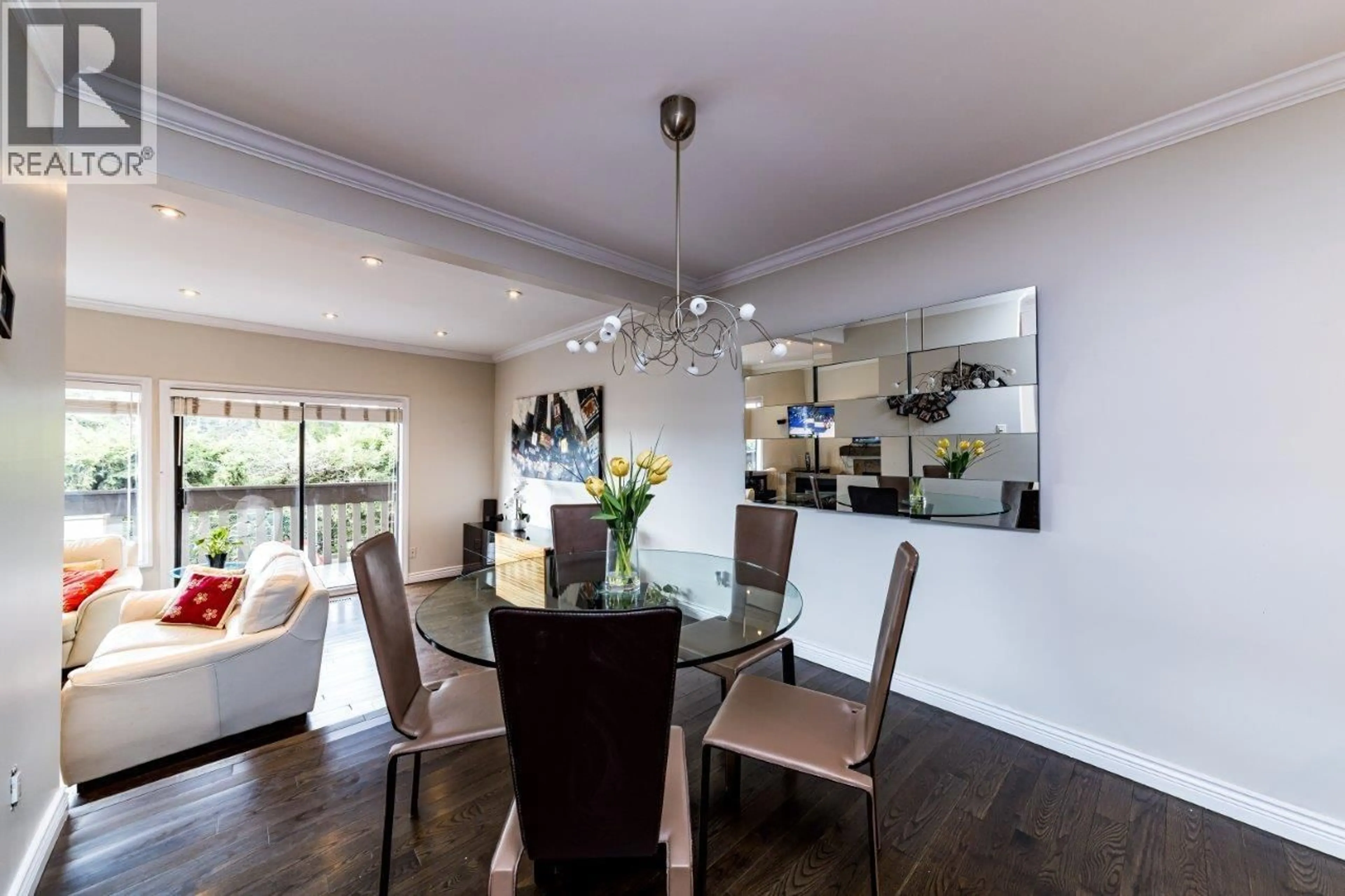 Dining room, wood/laminate floor for 1163 LILLOOET ROAD, North Vancouver British Columbia V7J3H7