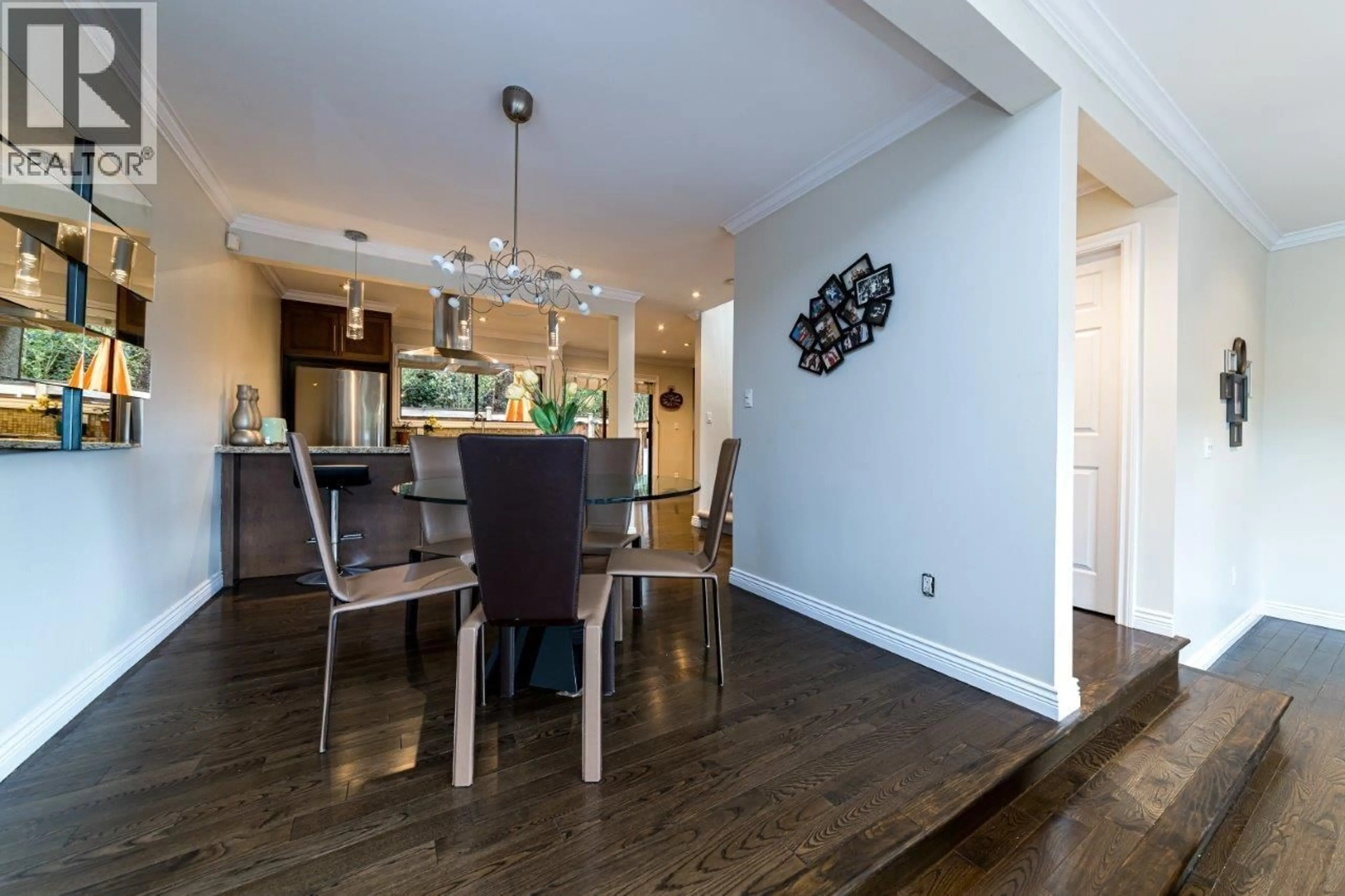 Dining room, wood/laminate floor for 1163 LILLOOET ROAD, North Vancouver British Columbia V7J3H7
