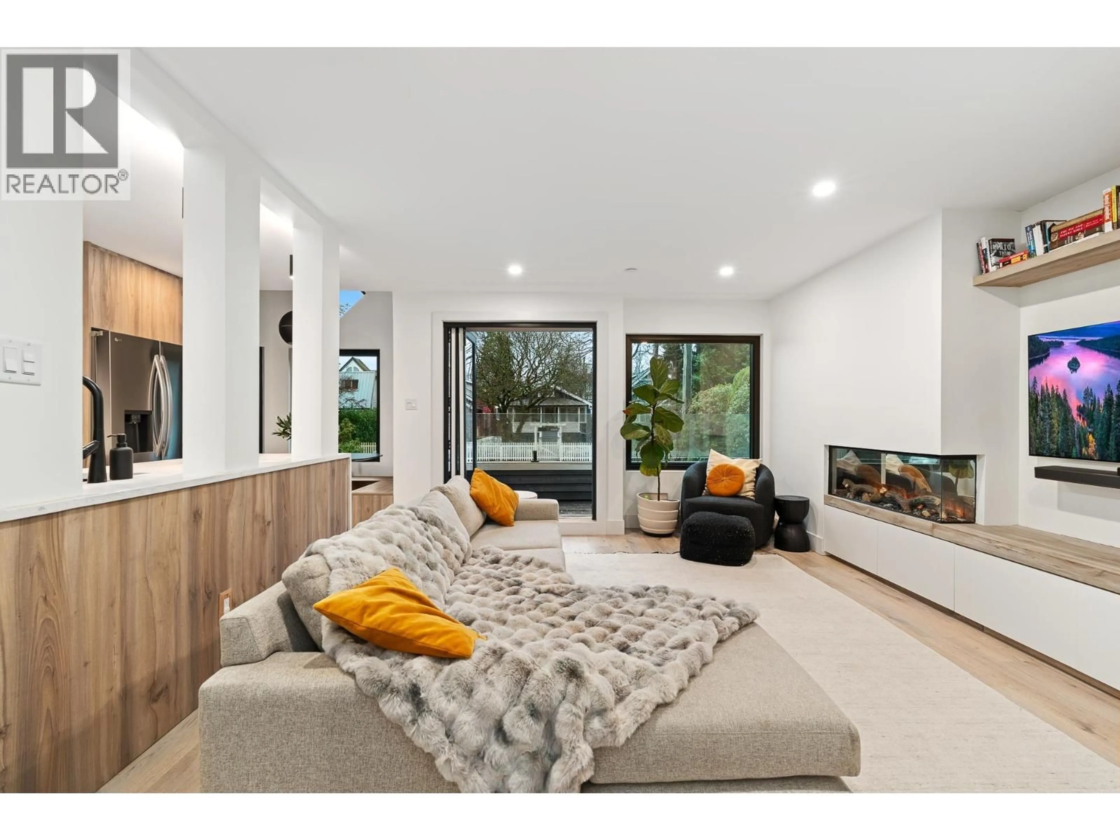 Living room with furniture, unknown for 3232 5TH AVENUE, Vancouver British Columbia V6K1V4