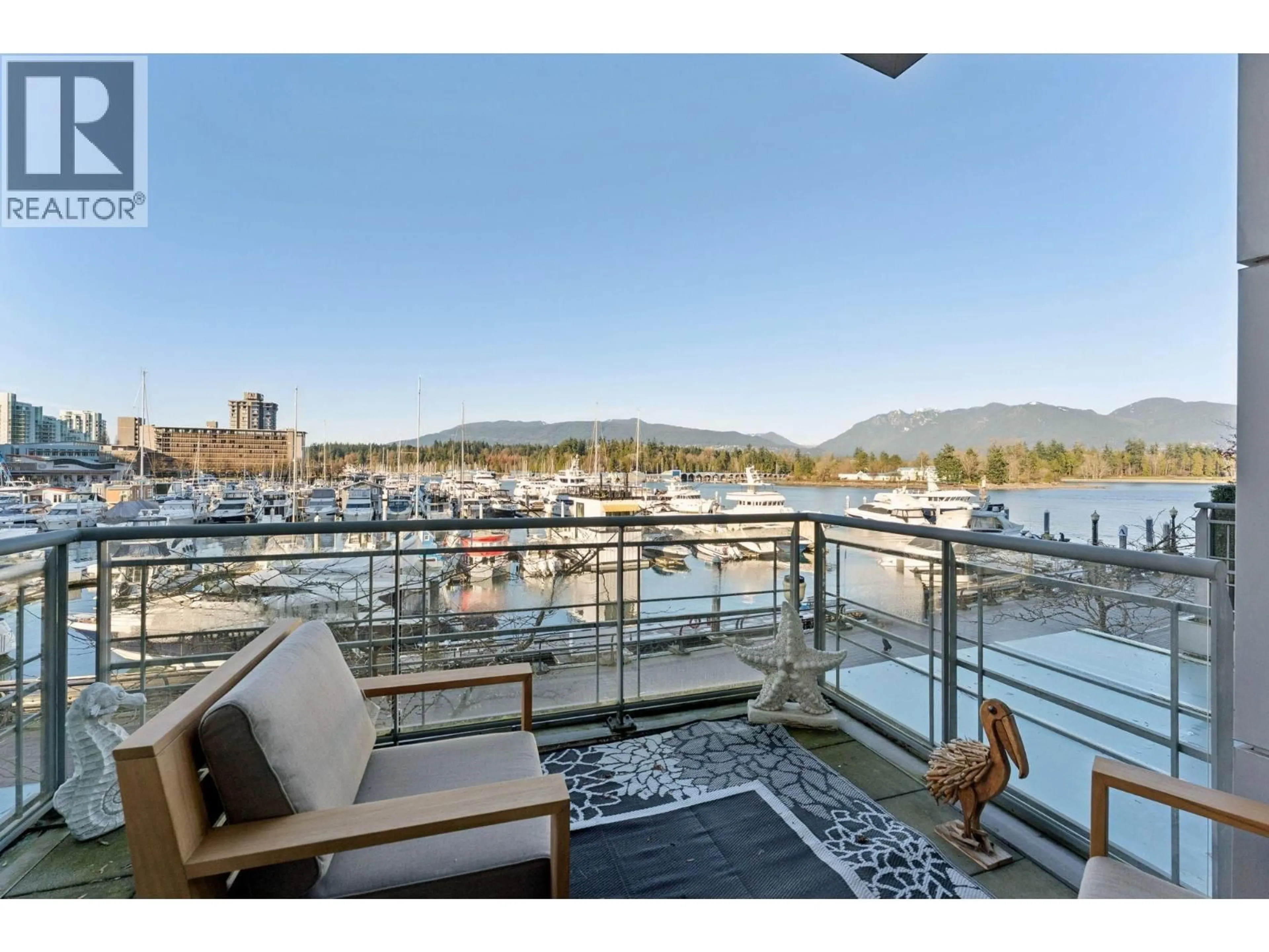 Patio, water/lake/river/ocean view for 103 - 323 JERVIS STREET, Vancouver British Columbia V6C3P8
