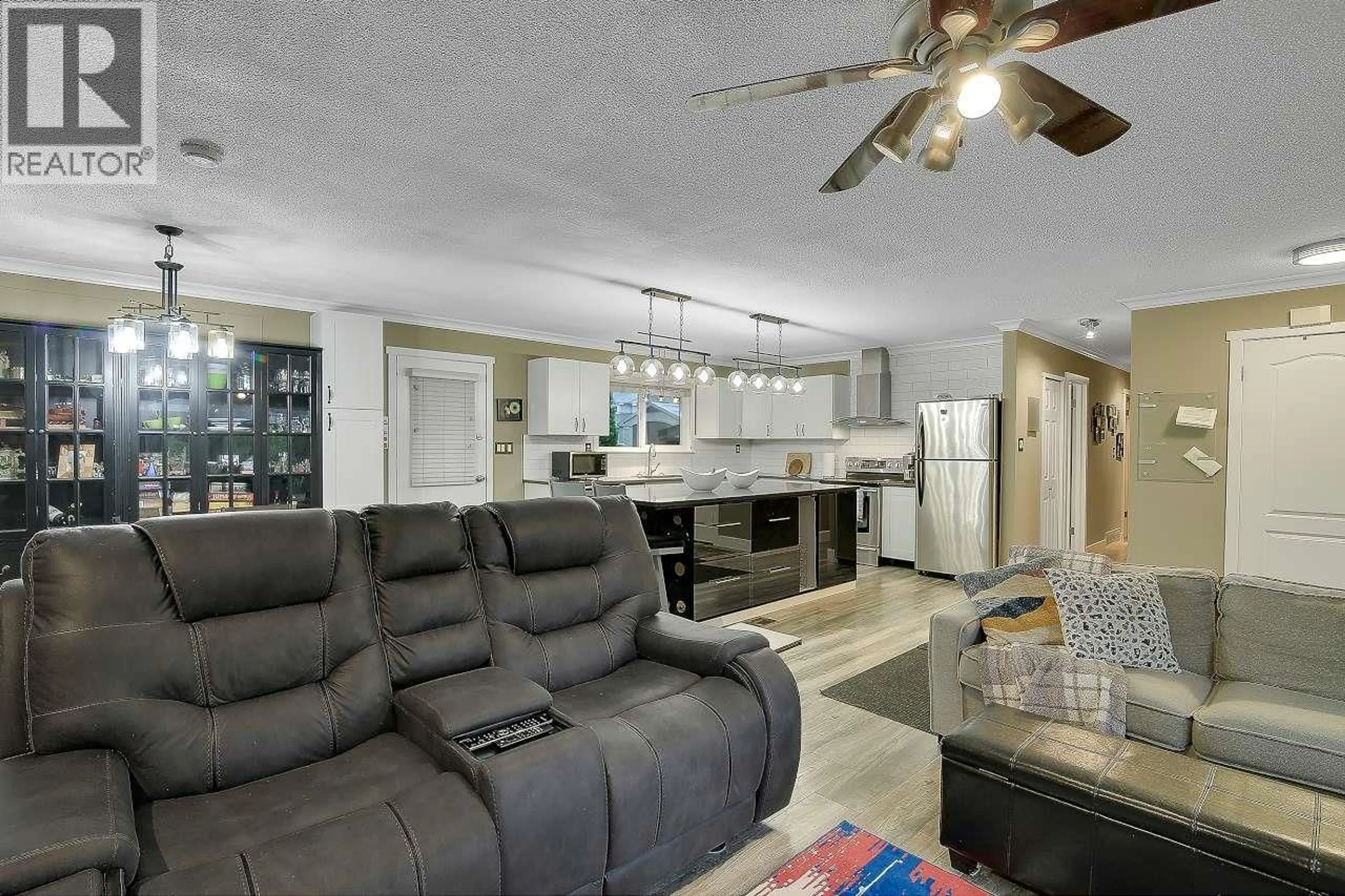 Open concept kitchen, unknown for 24835 SMITH AVENUE, Maple Ridge British Columbia V4R2A7