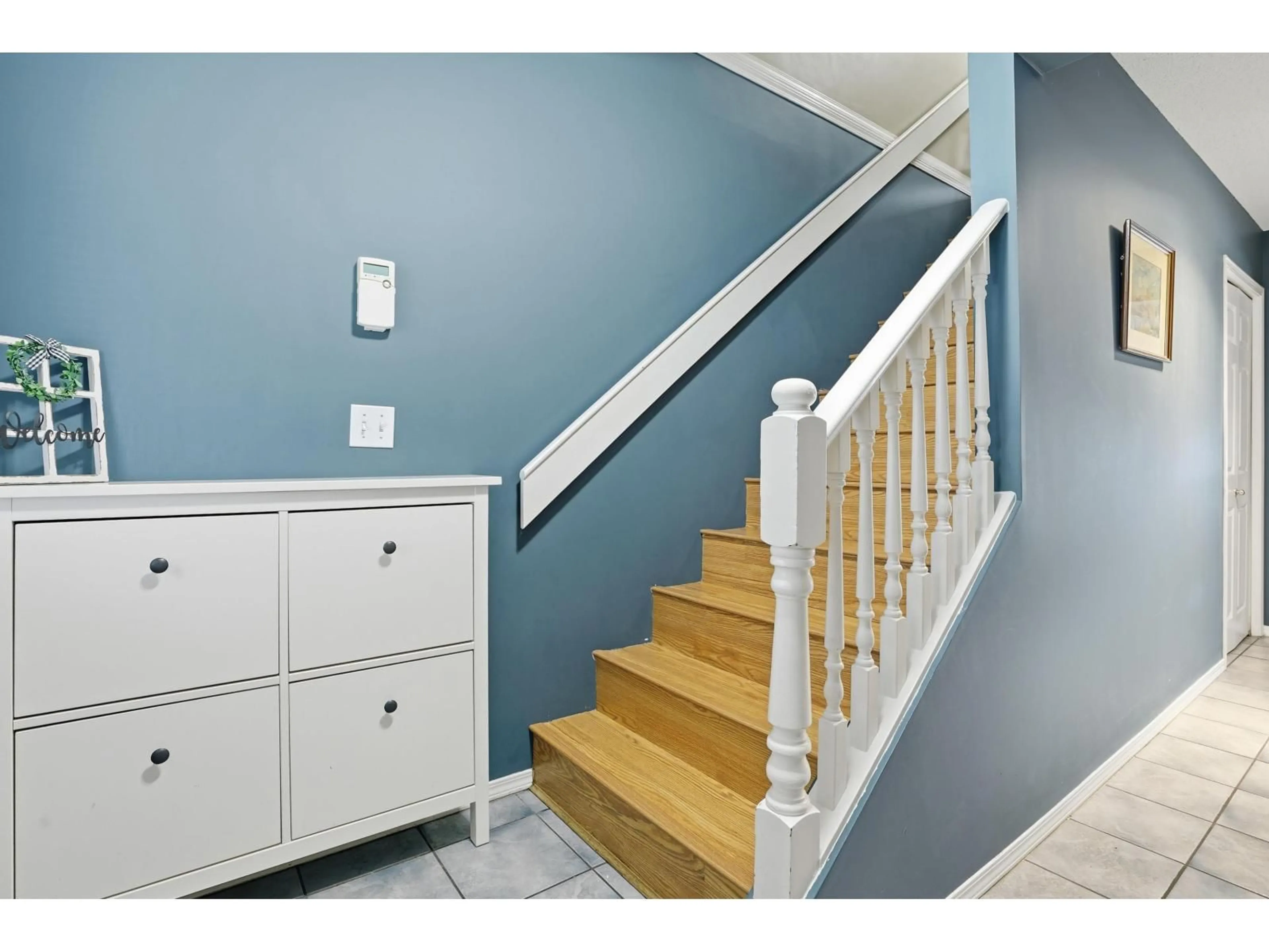 Stairs for 28 - 45286 WATSON ROAD, Chilliwack British Columbia V2R3J4