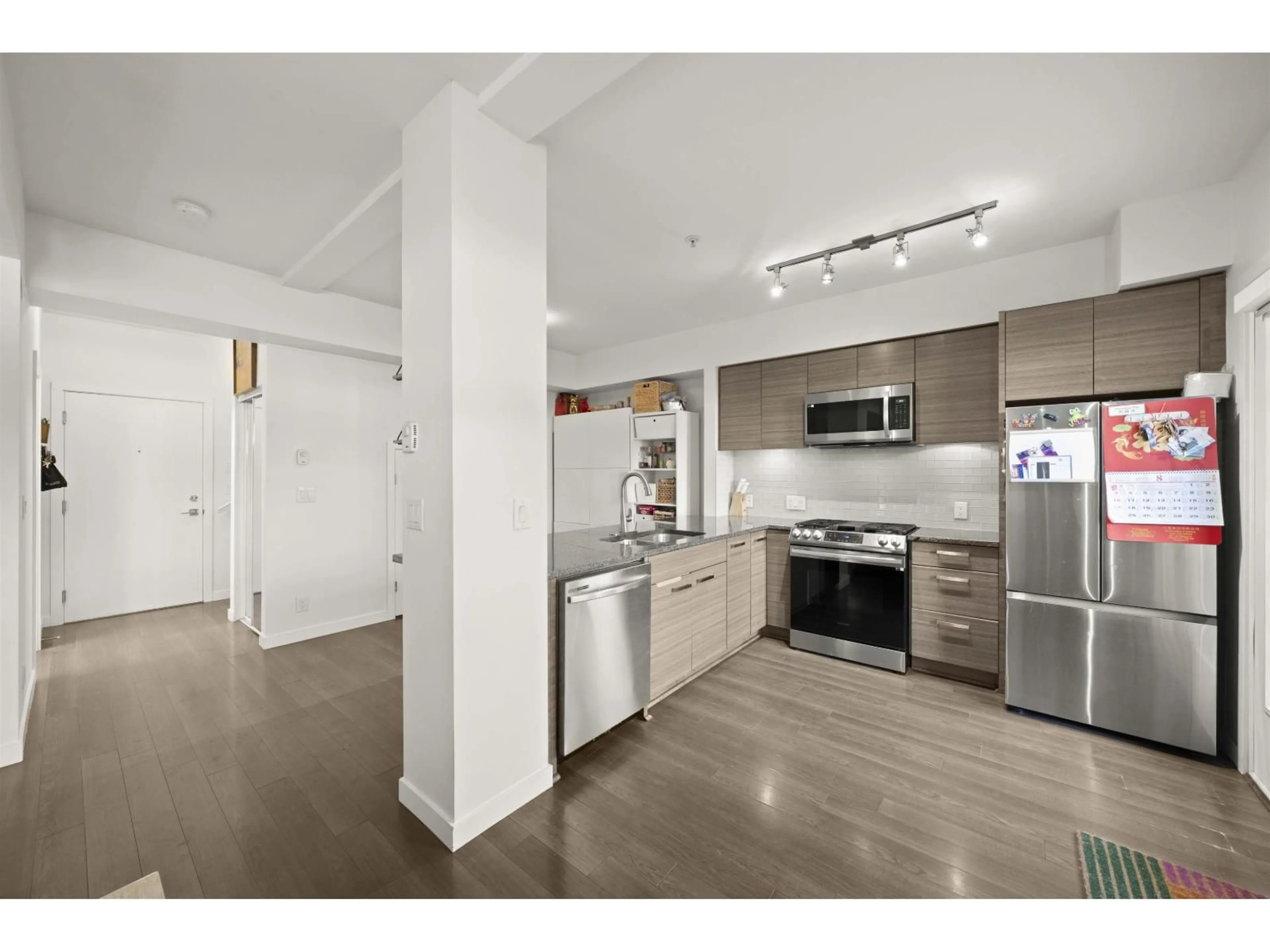 Open concept kitchen, unknown for 125 - 13228 OLD YALE ROAD, Surrey British Columbia V3T0K3