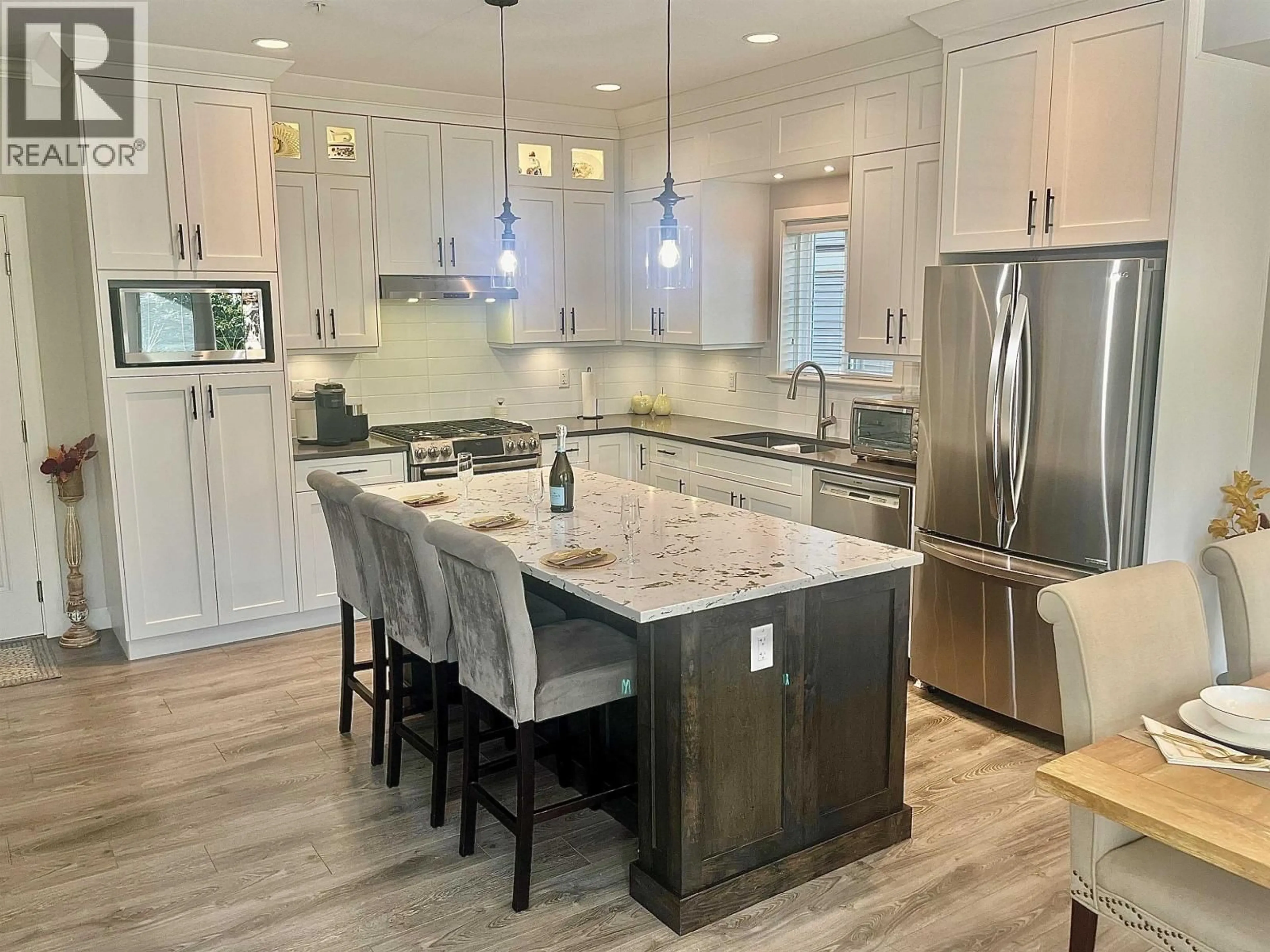 Open concept kitchen, ceramic/tile floor for 51 - 11252 COTTONWOOD DRIVE, Maple Ridge British Columbia V2X9B1