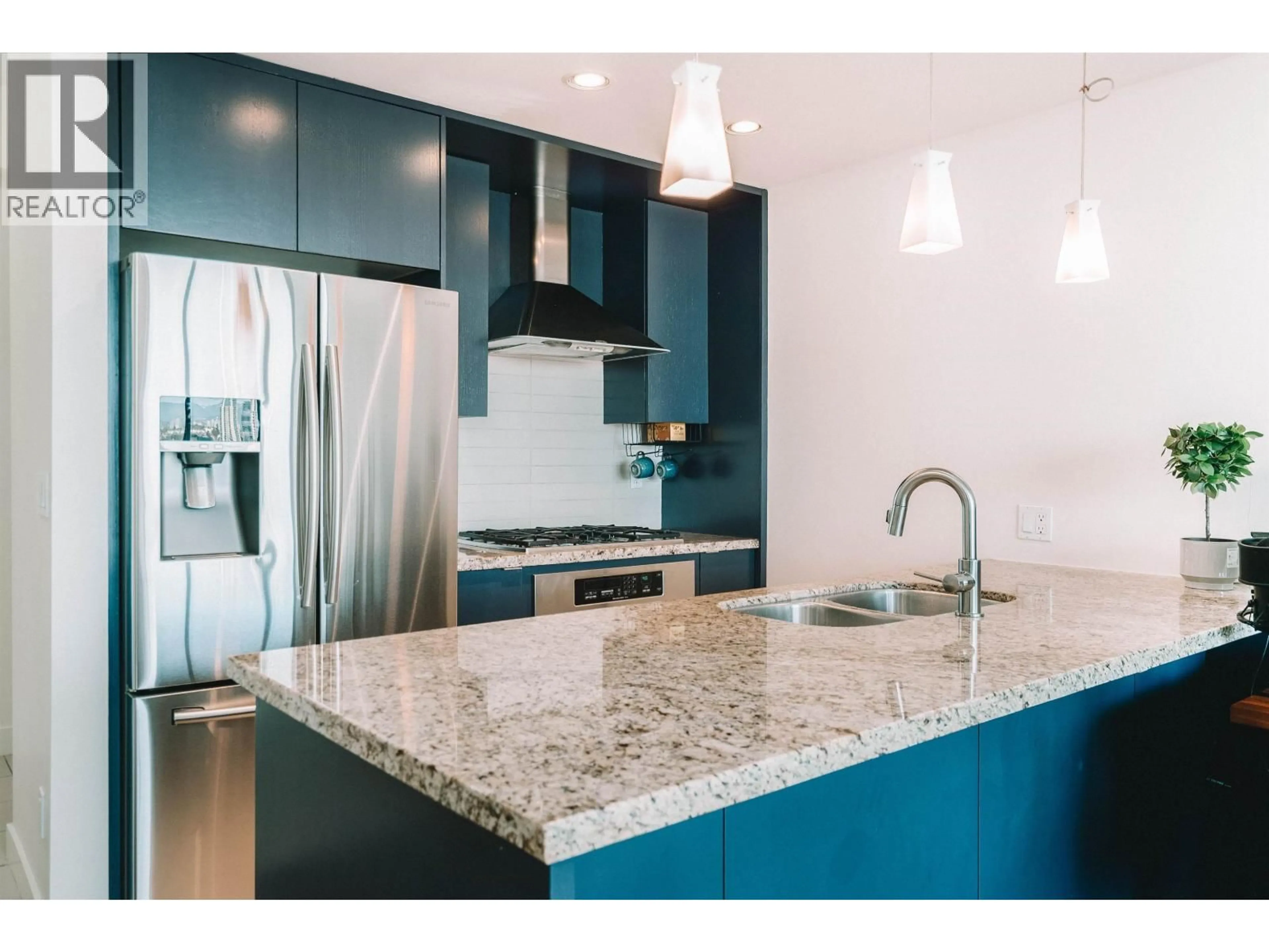 Contemporary kitchen, ceramic/tile floor for 2905 - 7088 18TH AVENUE, Burnaby British Columbia V3N0A2