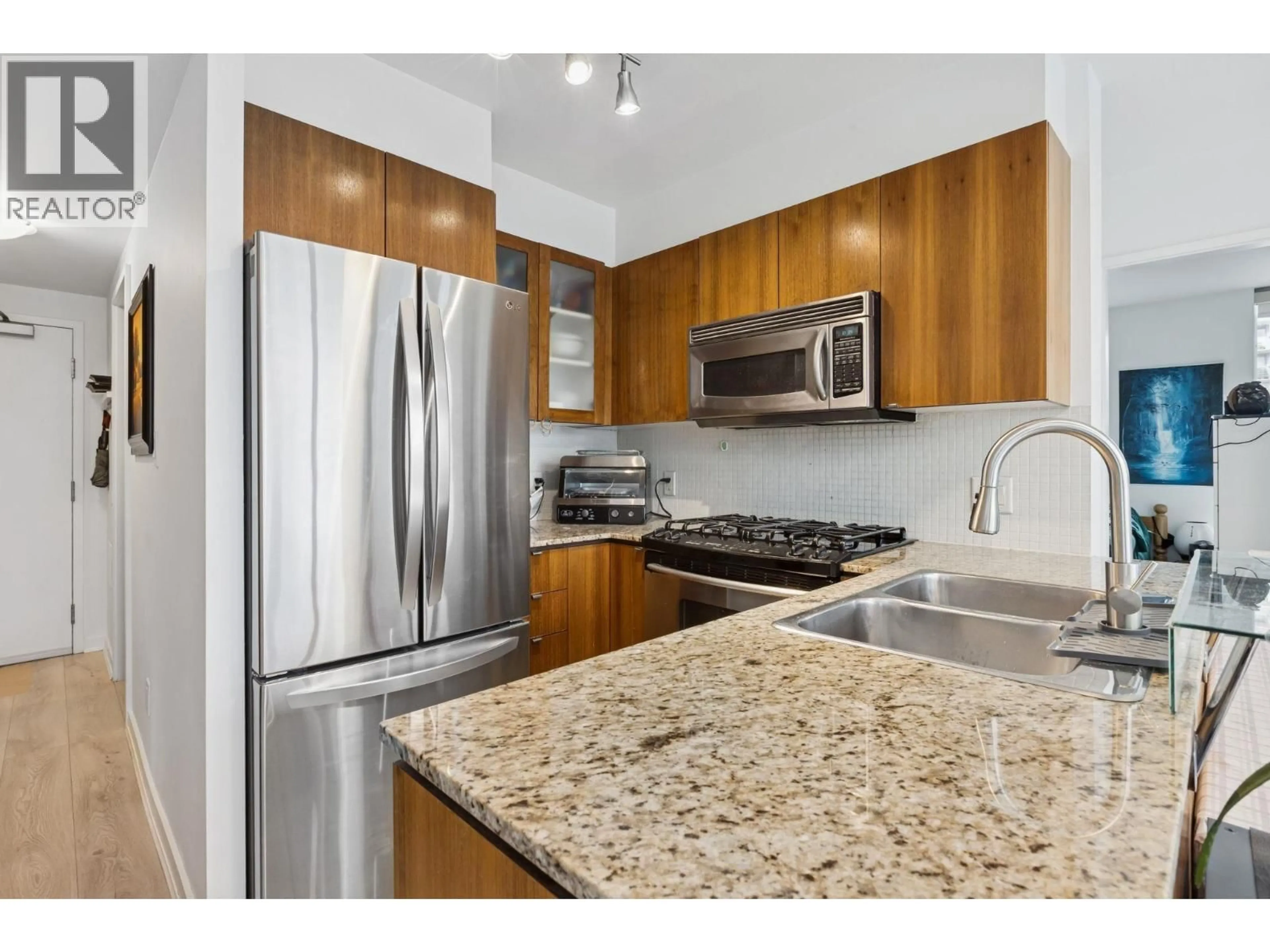 Standard kitchen, unknown for 1101 - 822 SEYMOUR STREET, Vancouver British Columbia V6B1L7