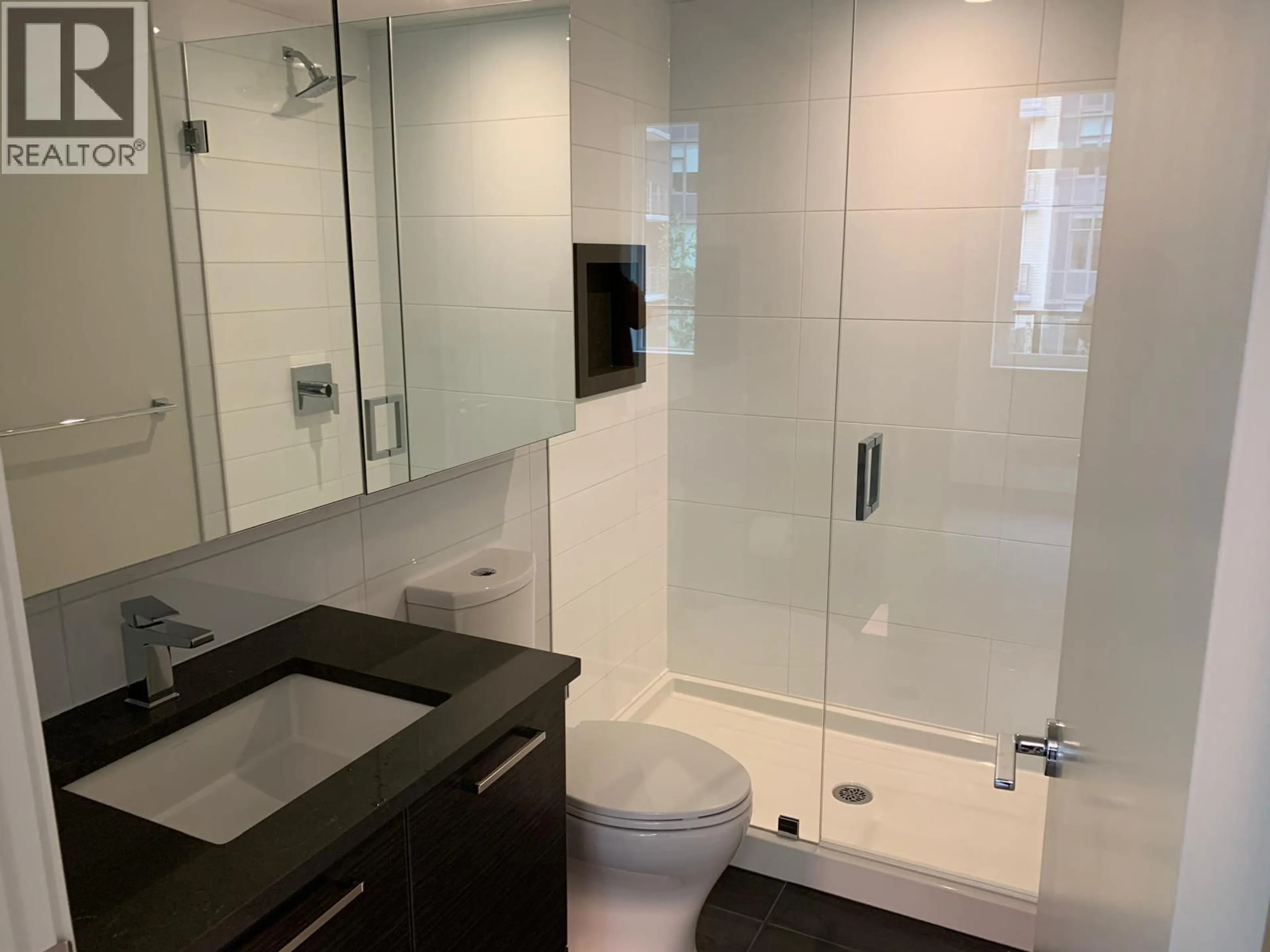 Standard bathroom, ceramic/tile floor for 302 - 8533 RIVER DISTRICT CROSSING, Vancouver British Columbia V5S0C8