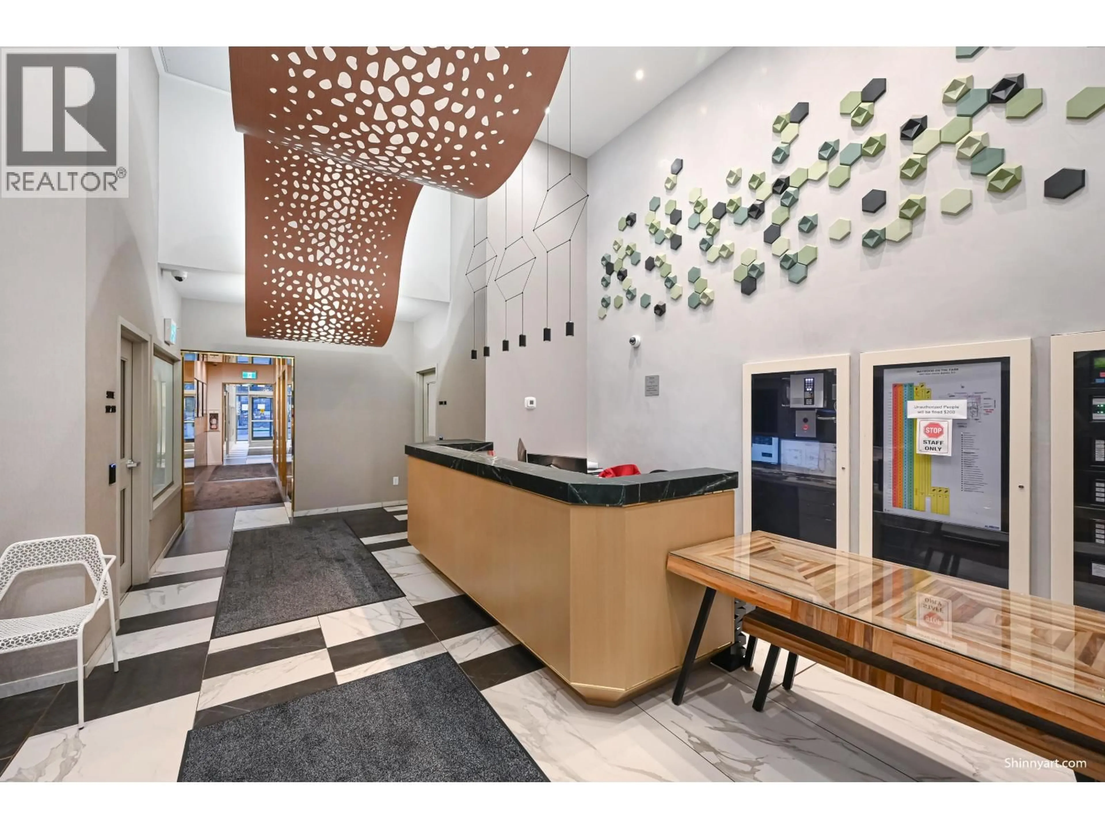 Lobby for 101 - 6463 SILVER AVENUE, Burnaby British Columbia V5H0K4