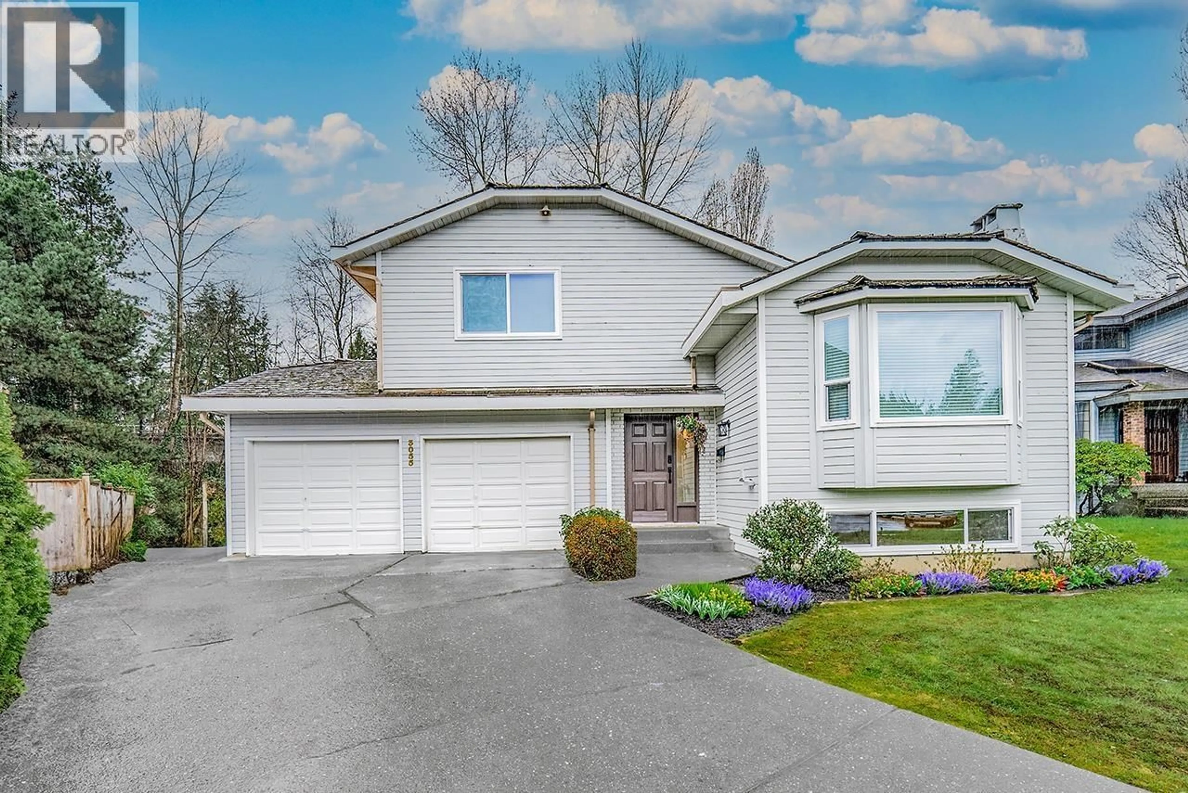 Home with vinyl exterior material, street for 3055 ROTHBURY PLACE, Burnaby British Columbia V5A4J5