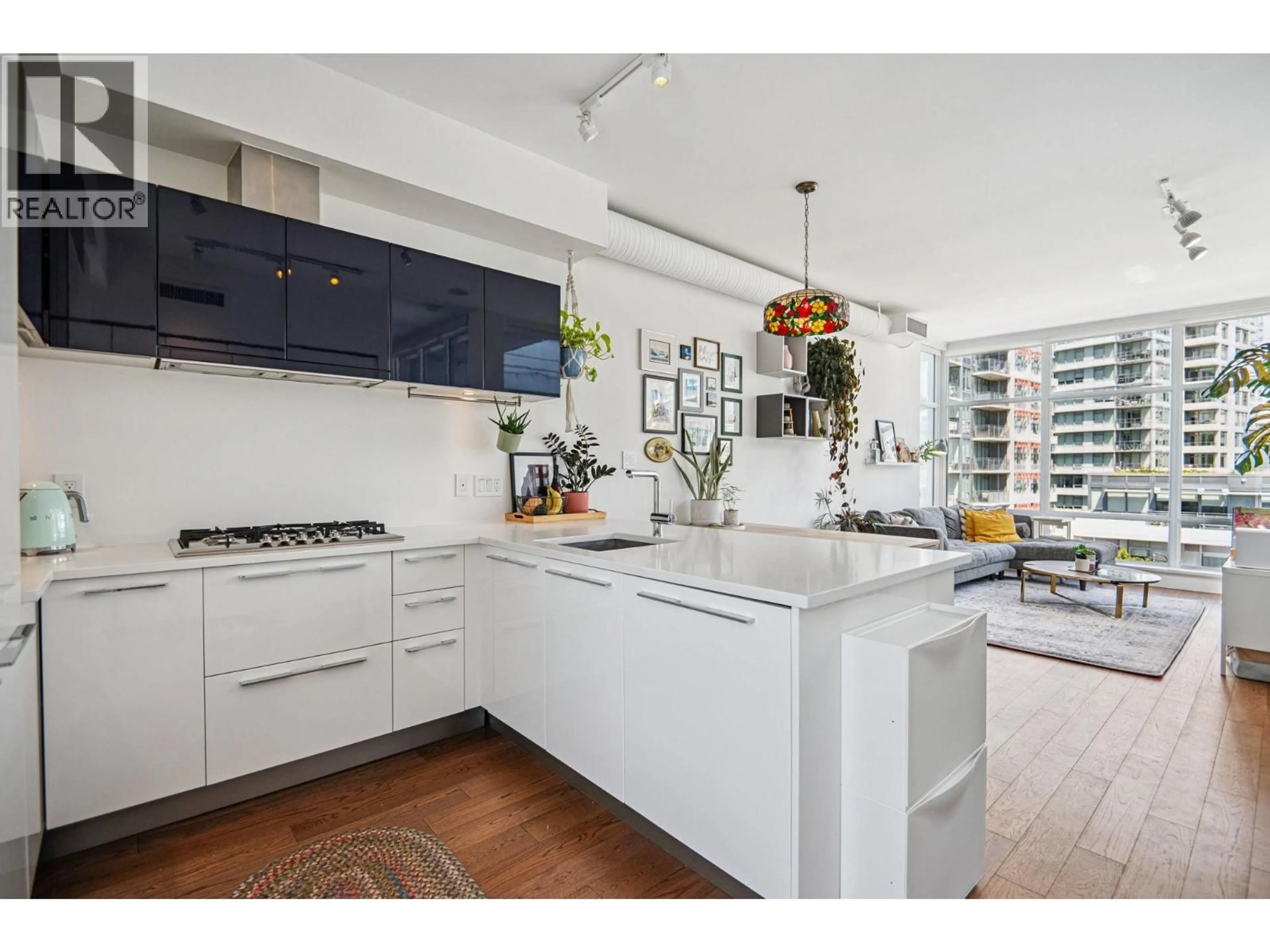 Contemporary kitchen, unknown for 713 - 108 1ST AVENUE, Vancouver British Columbia V5T0E4