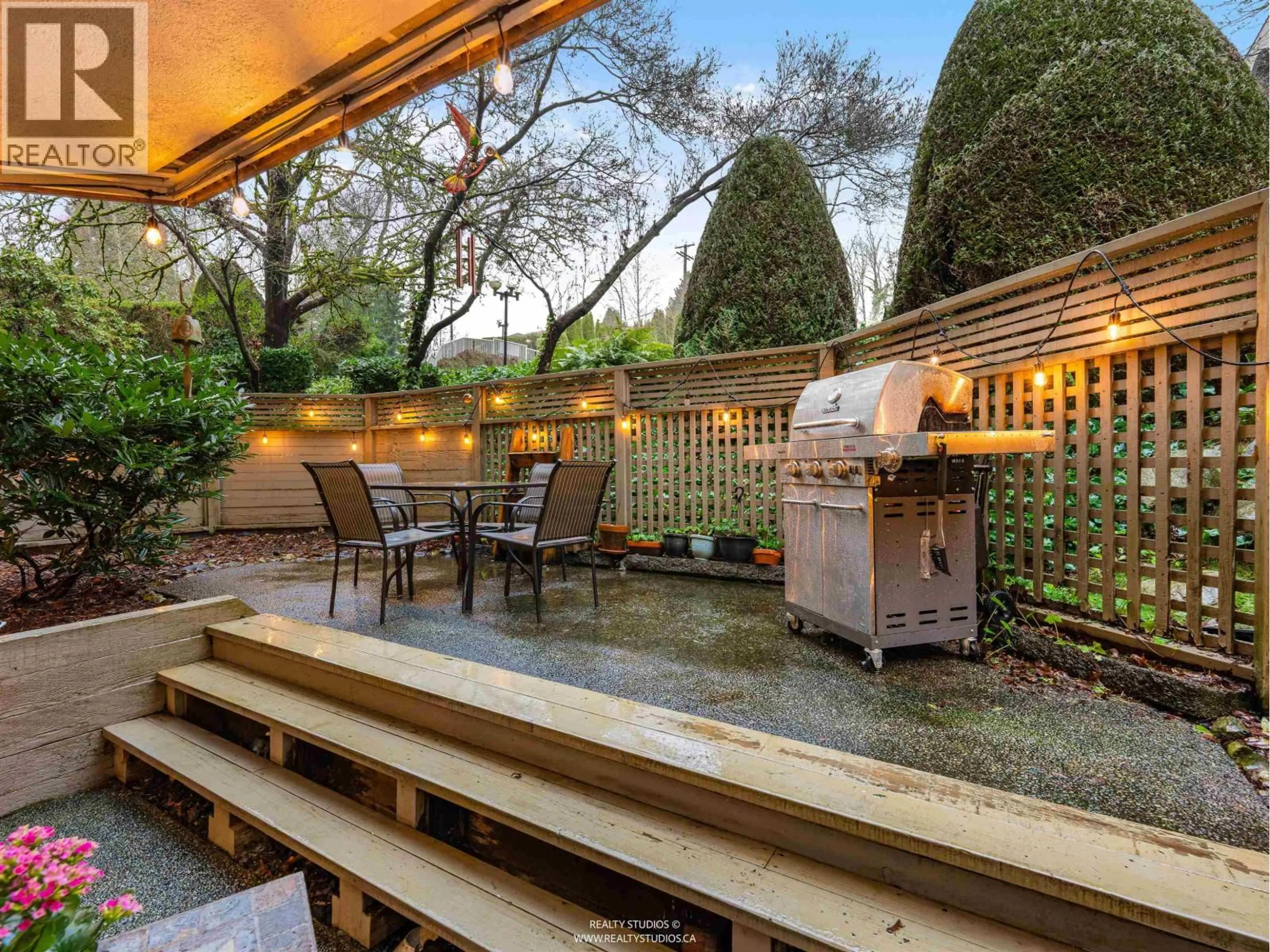 Patio, water/lake/river/ocean view for 108 - 1955 WOODWAY PLACE, Burnaby British Columbia V5B4S5