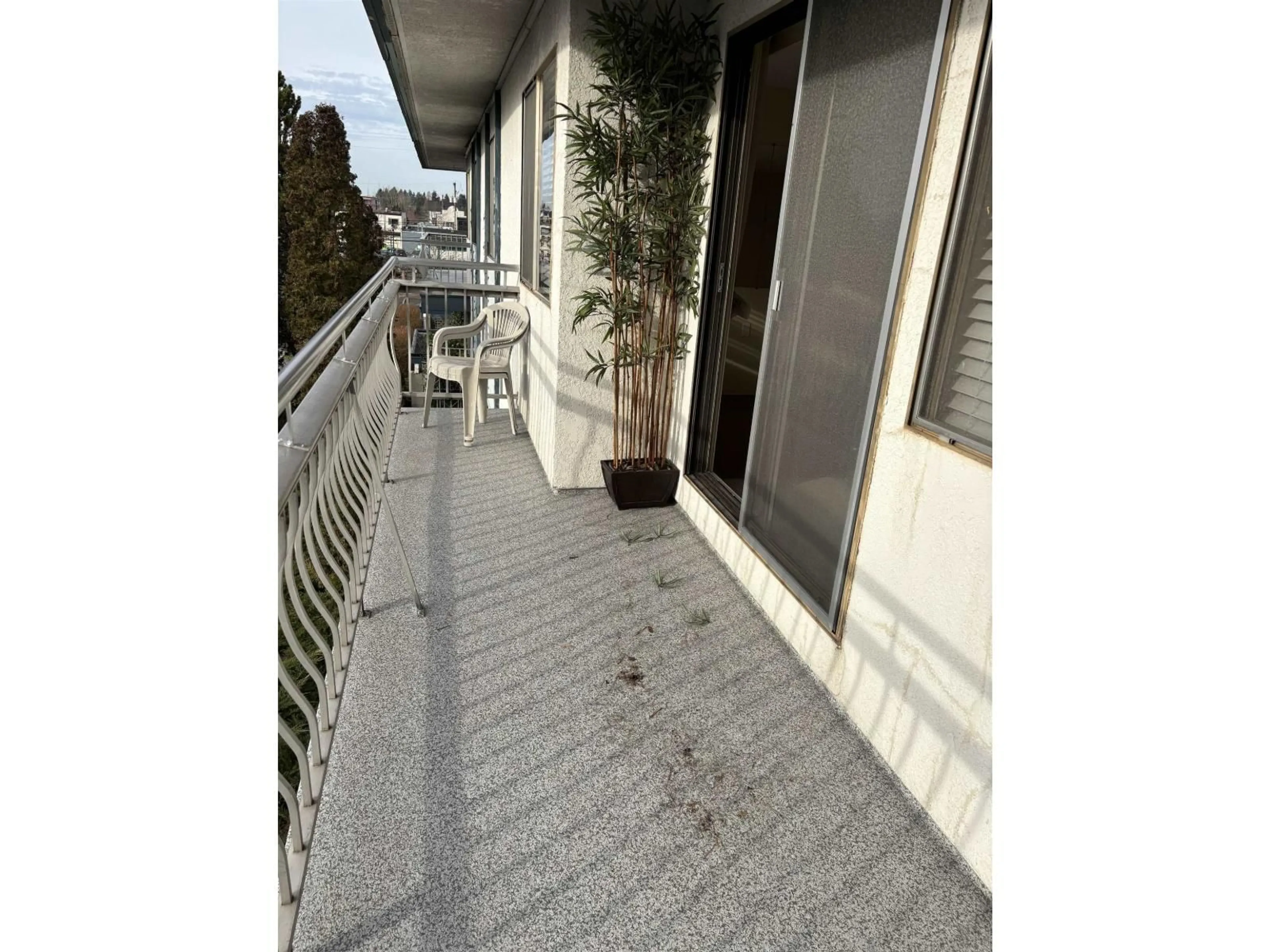 Balcony in the apartment, street for 321 - 17707 57A AVENUE, Surrey British Columbia V3S1J2