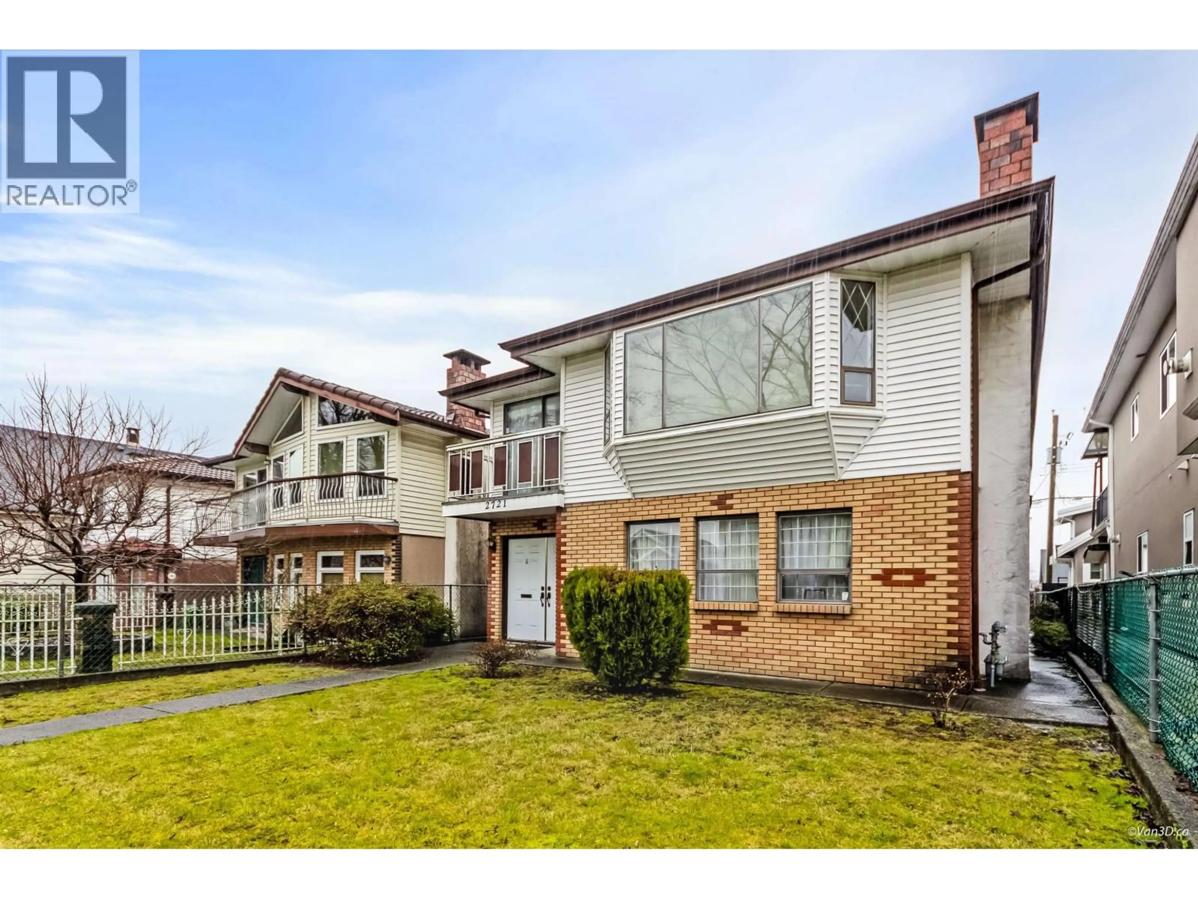 Home with brick exterior material, street for 2721 GRANT STREET, Vancouver British Columbia V5K3H1