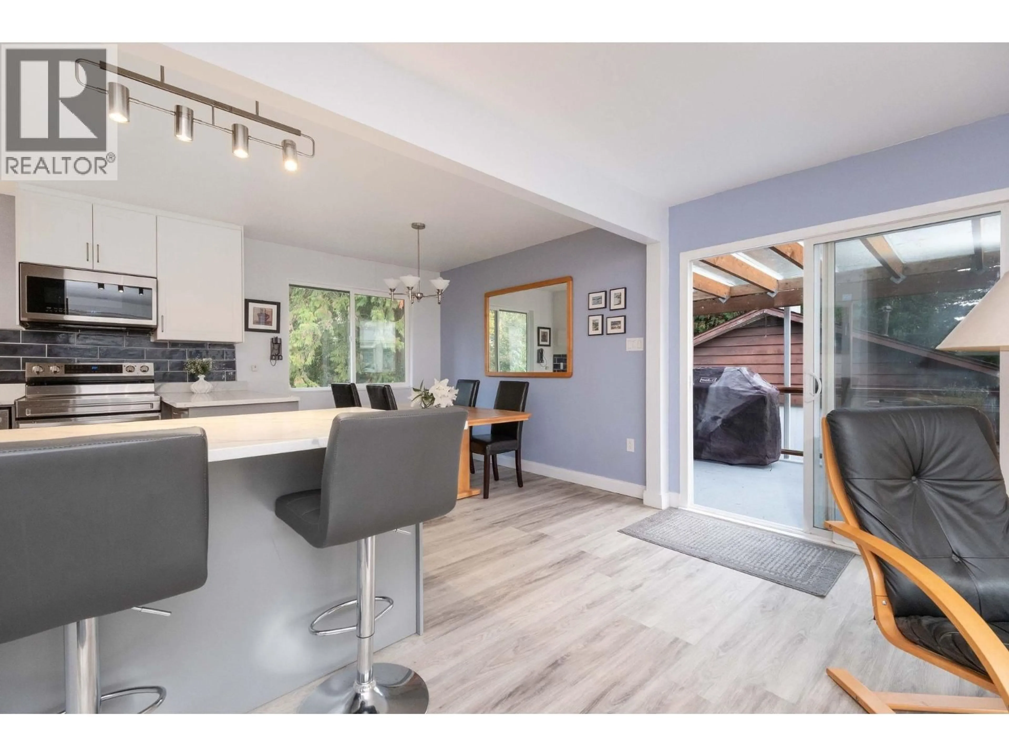 Open concept kitchen, wood/laminate floor for 2644 KILMARNOCK CRESCENT, North Vancouver British Columbia V7J2Z5
