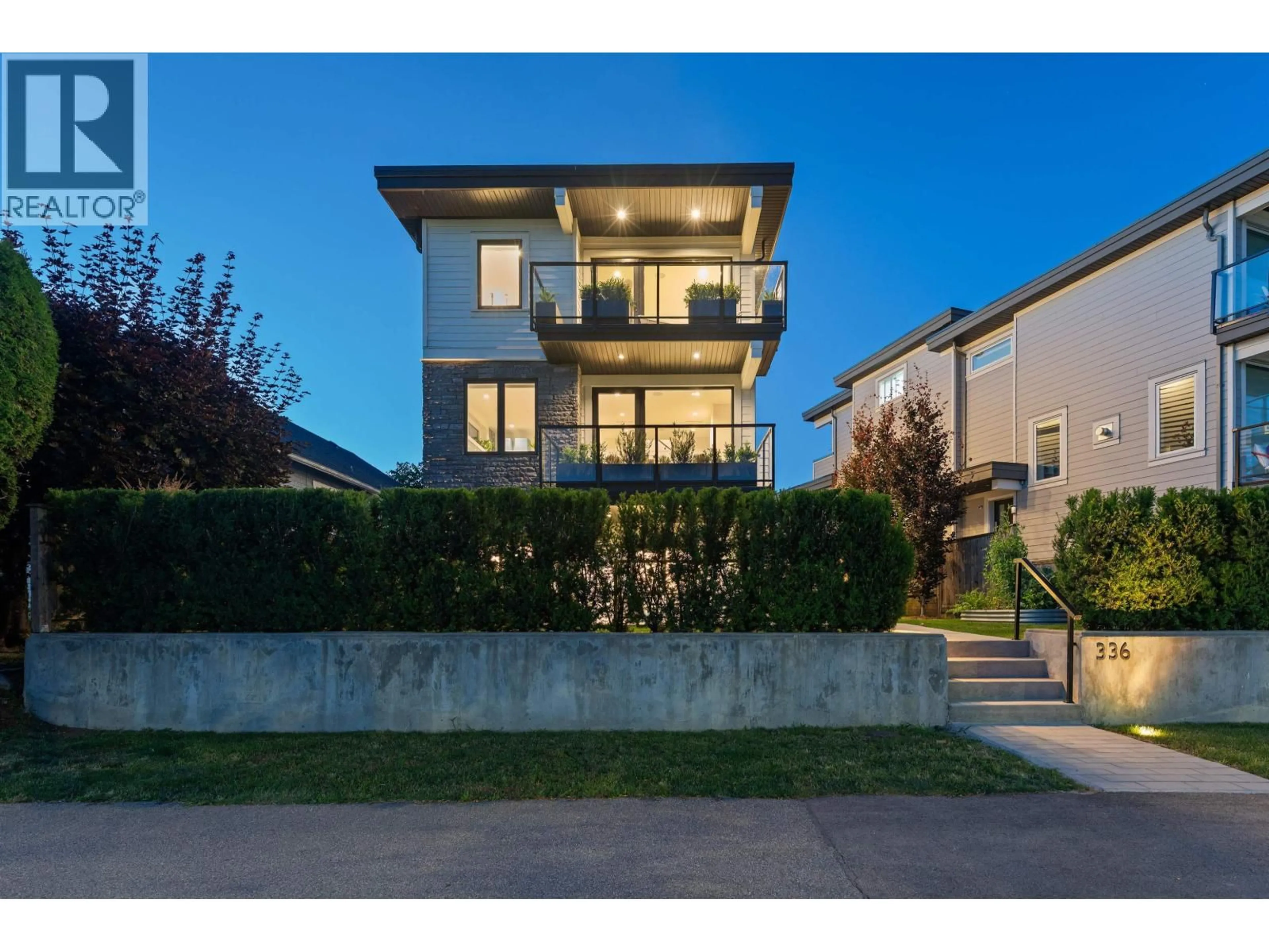 Unknown for 336 KEITH ROAD, North Vancouver British Columbia V7L1V7