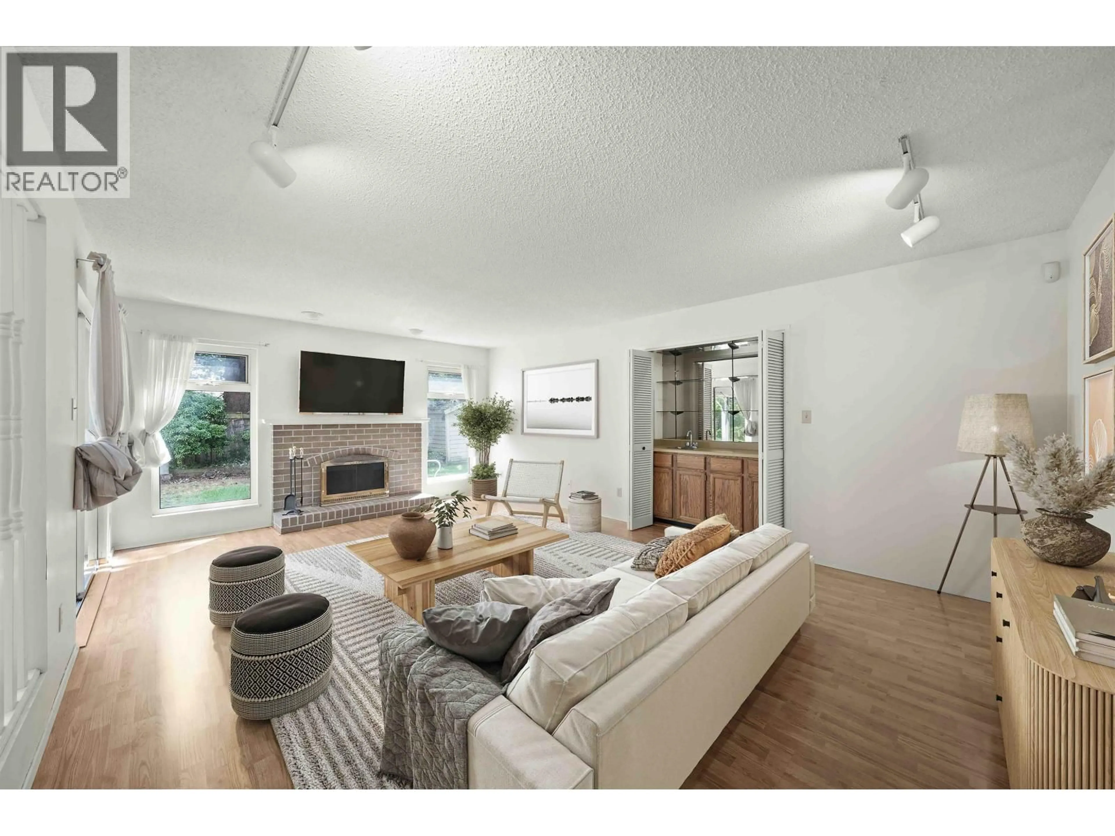 Living room with furniture, unknown for 7100 KIMBERLEY DRIVE, Richmond British Columbia V7A4S4