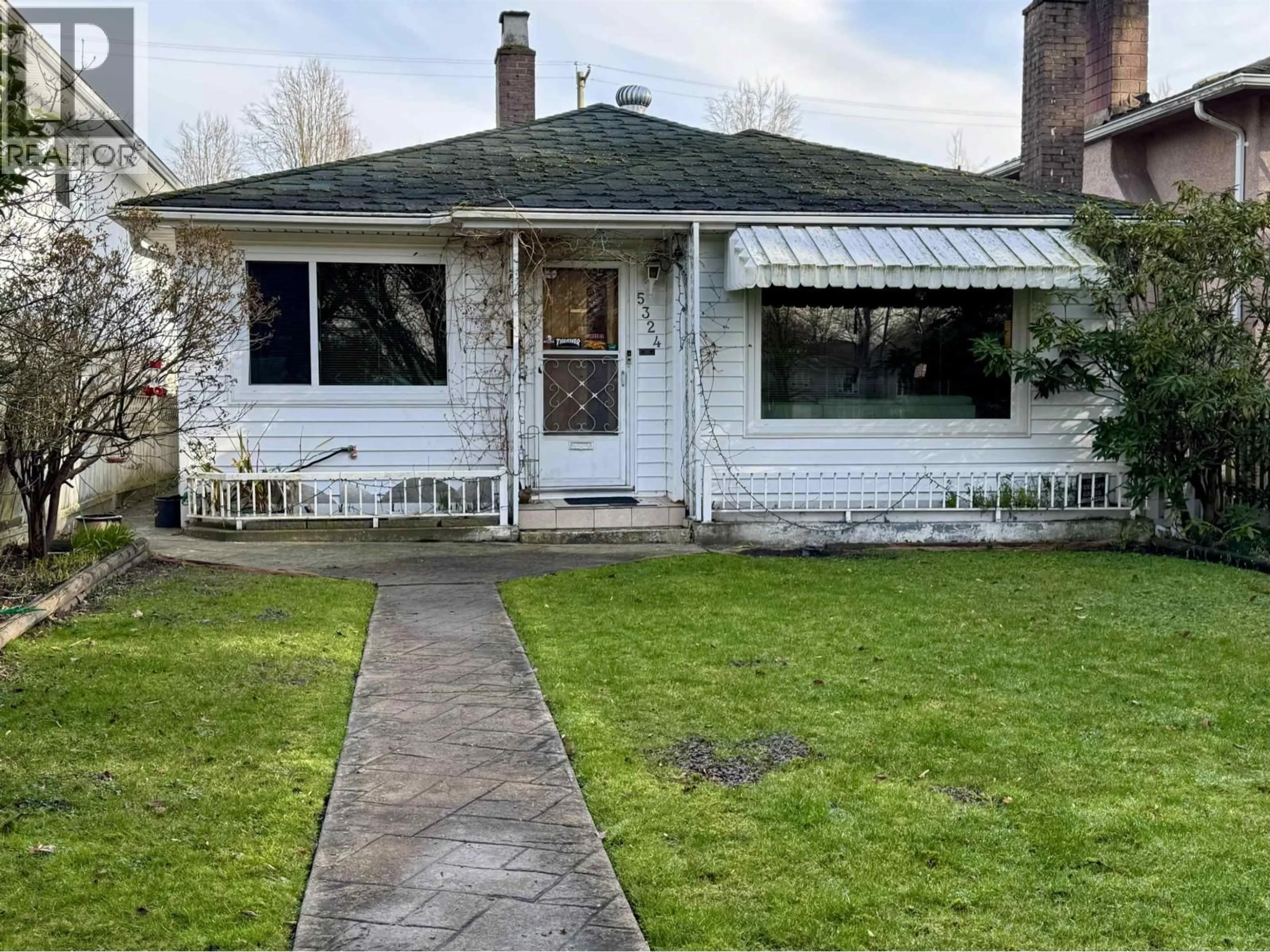 Unknown for 5324 RHODES STREET, Vancouver British Columbia V5R3N8