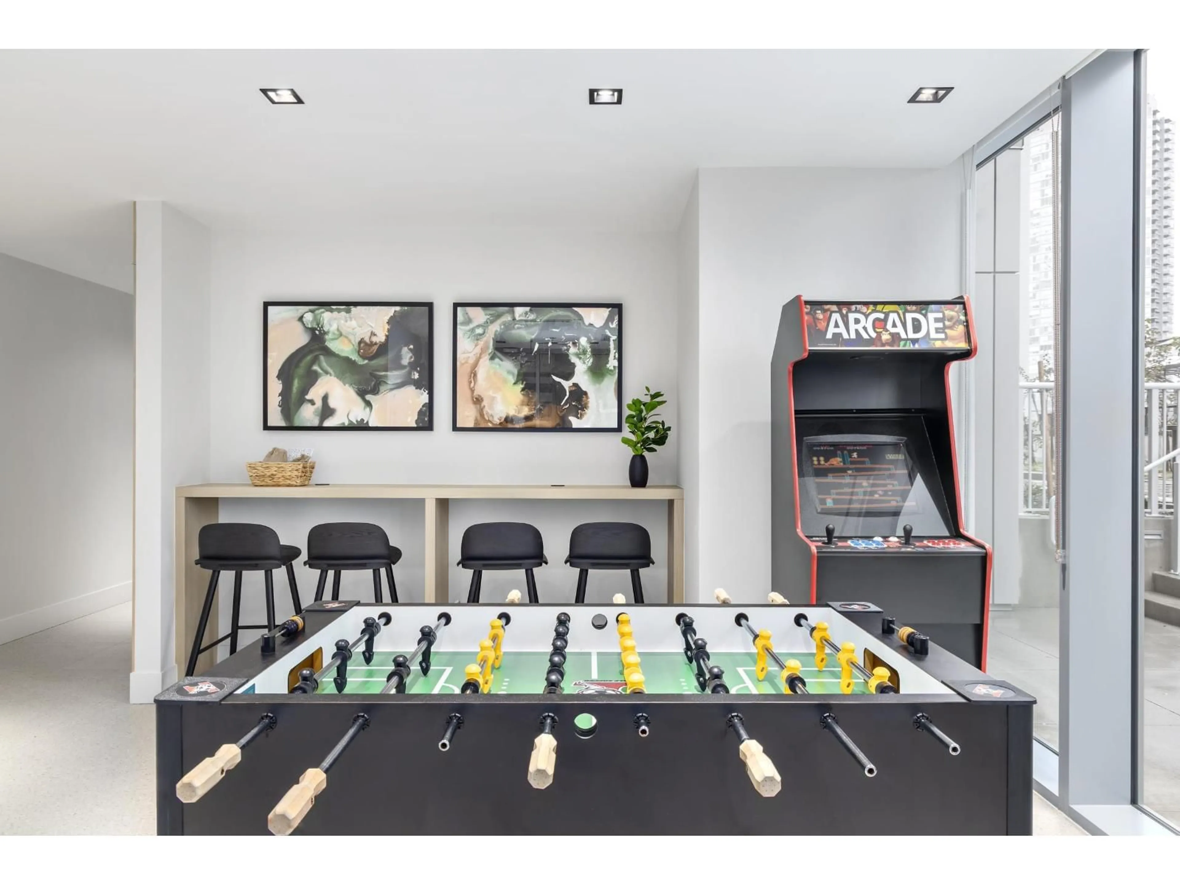 Unknown for 409 - 13573 98A AVENUE, Surrey British Columbia V3T0X1