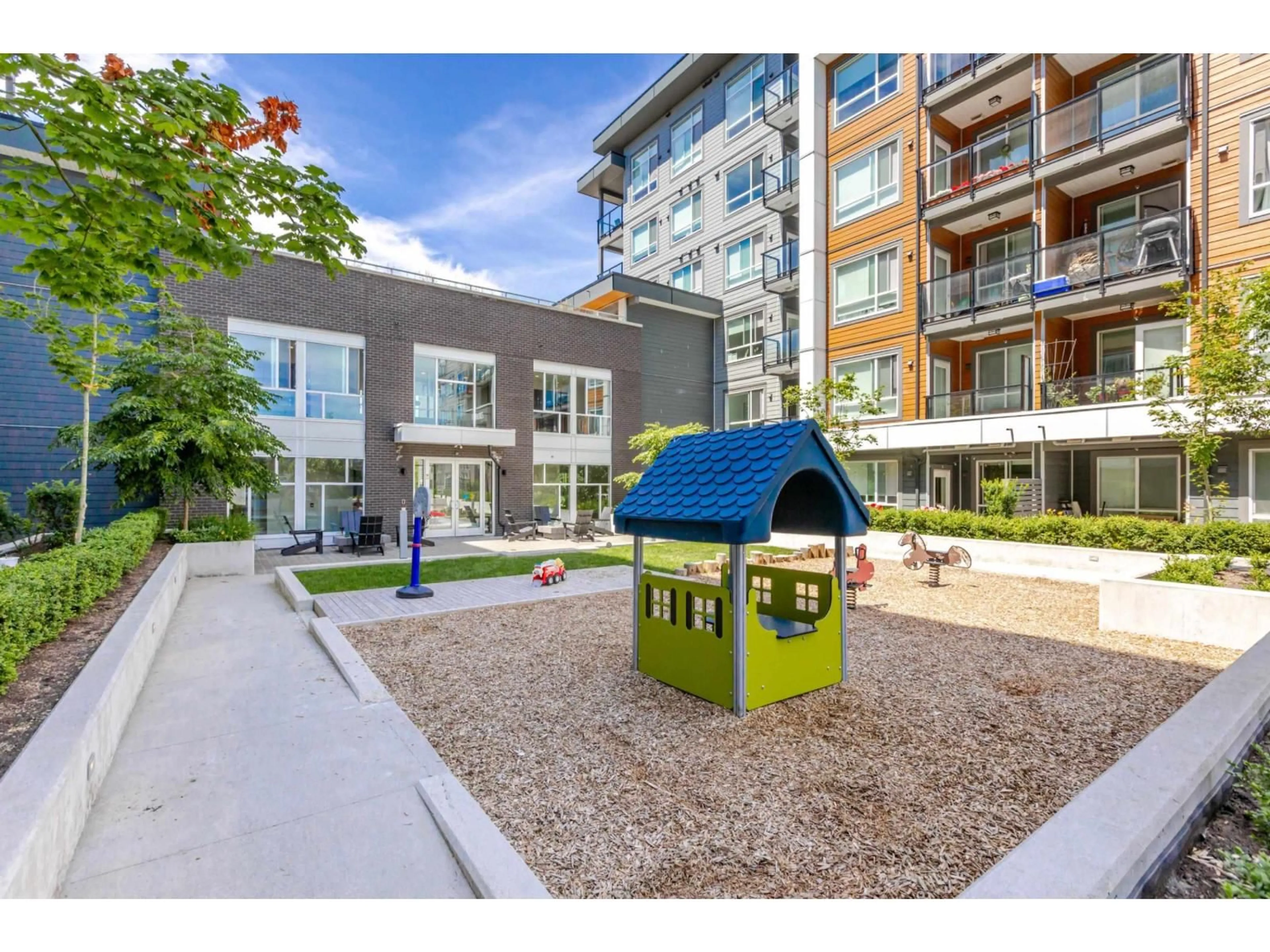 Patio, street for A114 - 20834 80 AVENUE, Langley British Columbia V2Y3M4