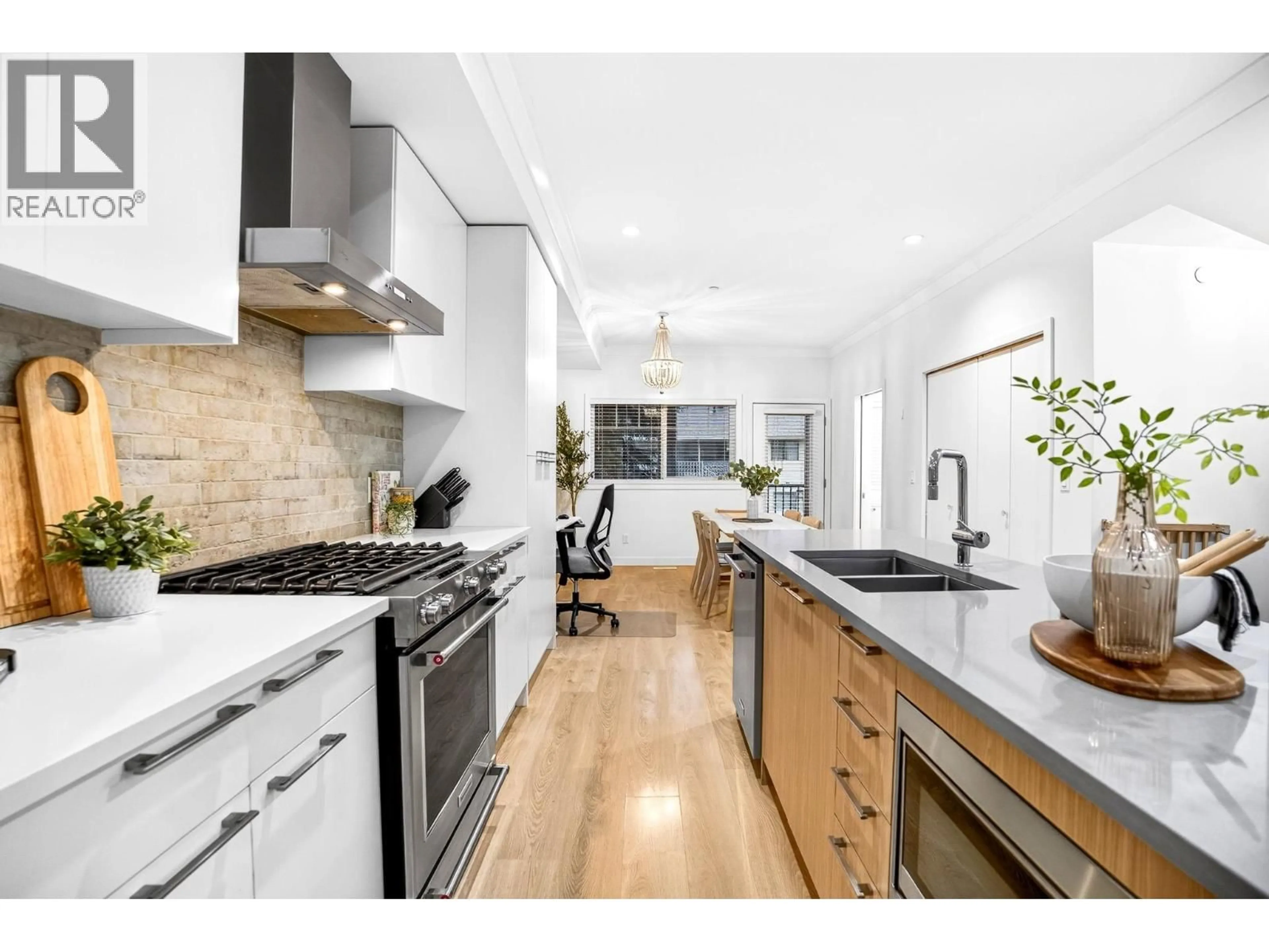 Contemporary kitchen, unknown for 32 - 22810 113 AVENUE, Maple Ridge British Columbia V2X3N2