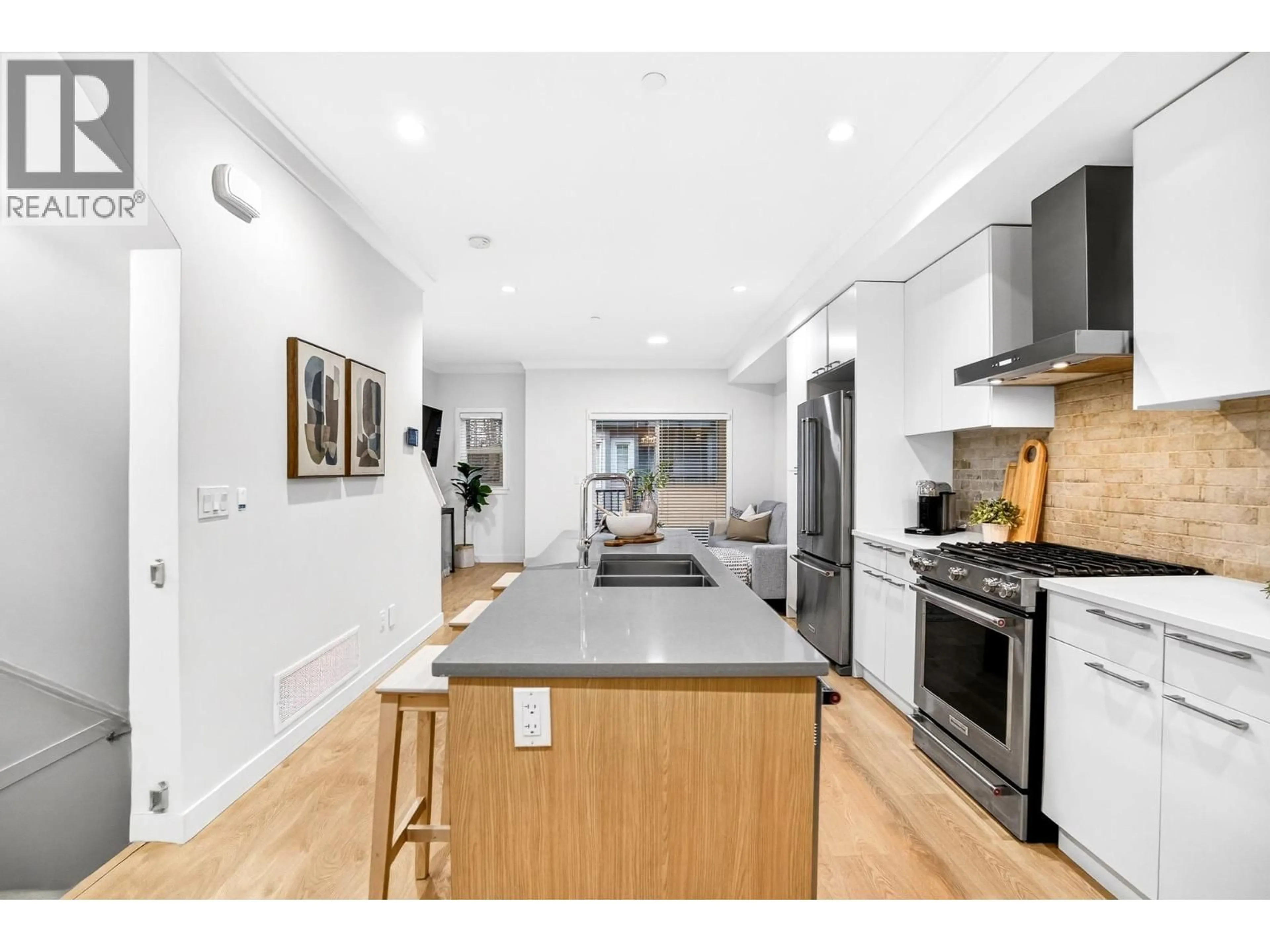 Open concept kitchen, unknown for 32 - 22810 113 AVENUE, Maple Ridge British Columbia V2X3N2