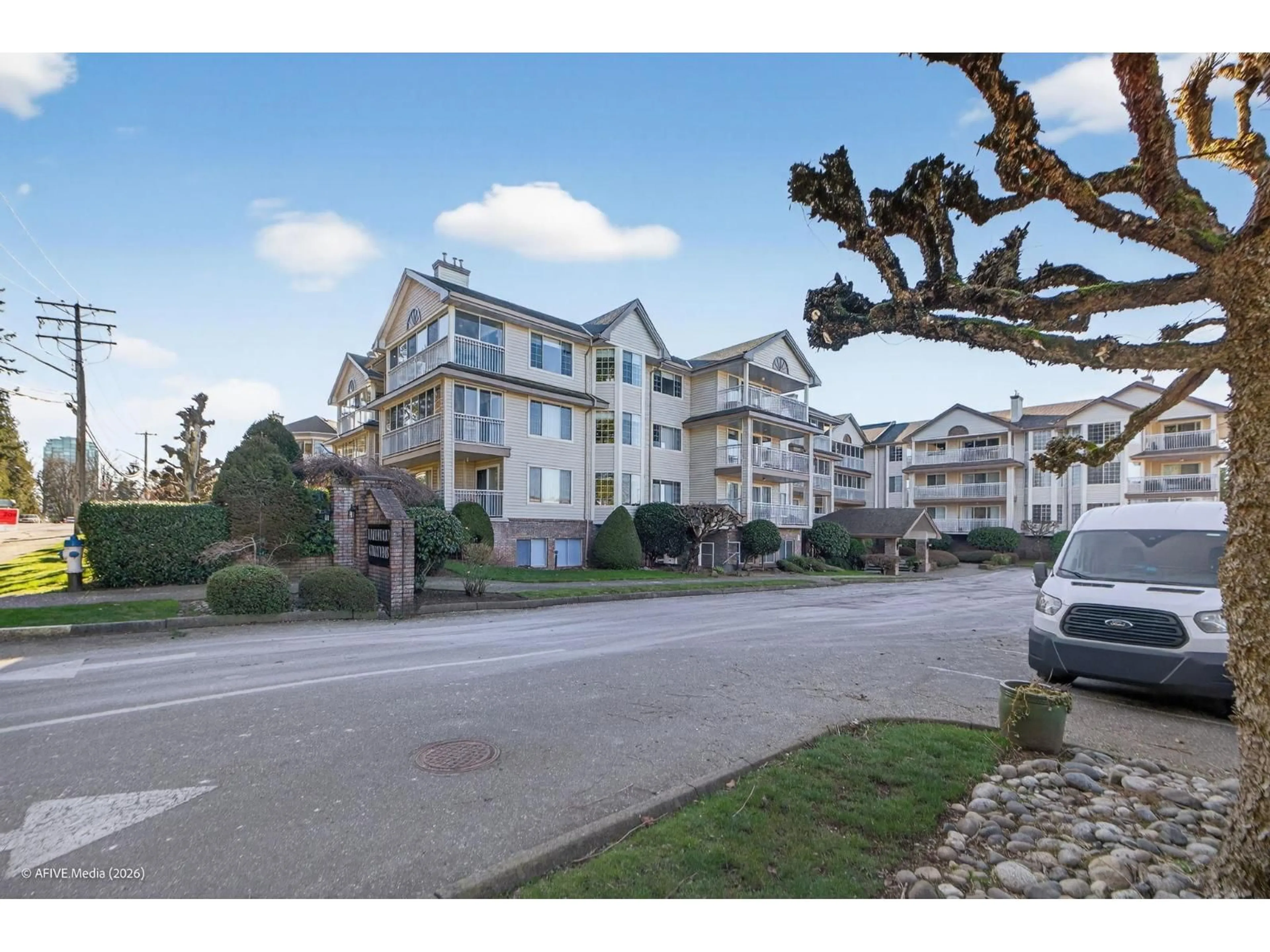 A pic from outside/outdoor area/front of a property/back of a property/a pic from drone, unknown for 312 - 2491 GLADWIN ROAD, Abbotsford British Columbia V2T3N8