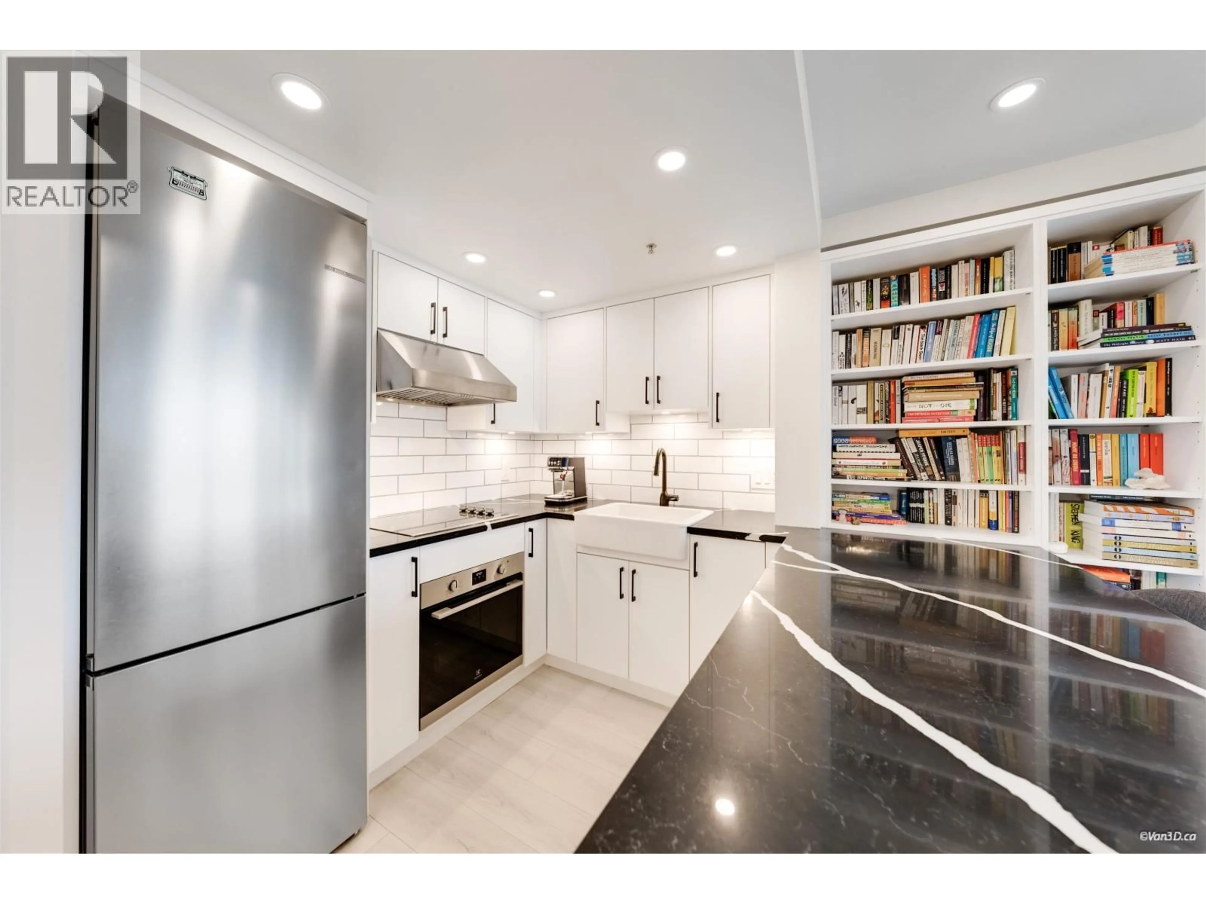 Contemporary kitchen, ceramic/tile floor for 2704 - 1188 HOWE STREET, Vancouver British Columbia V6Z2S8