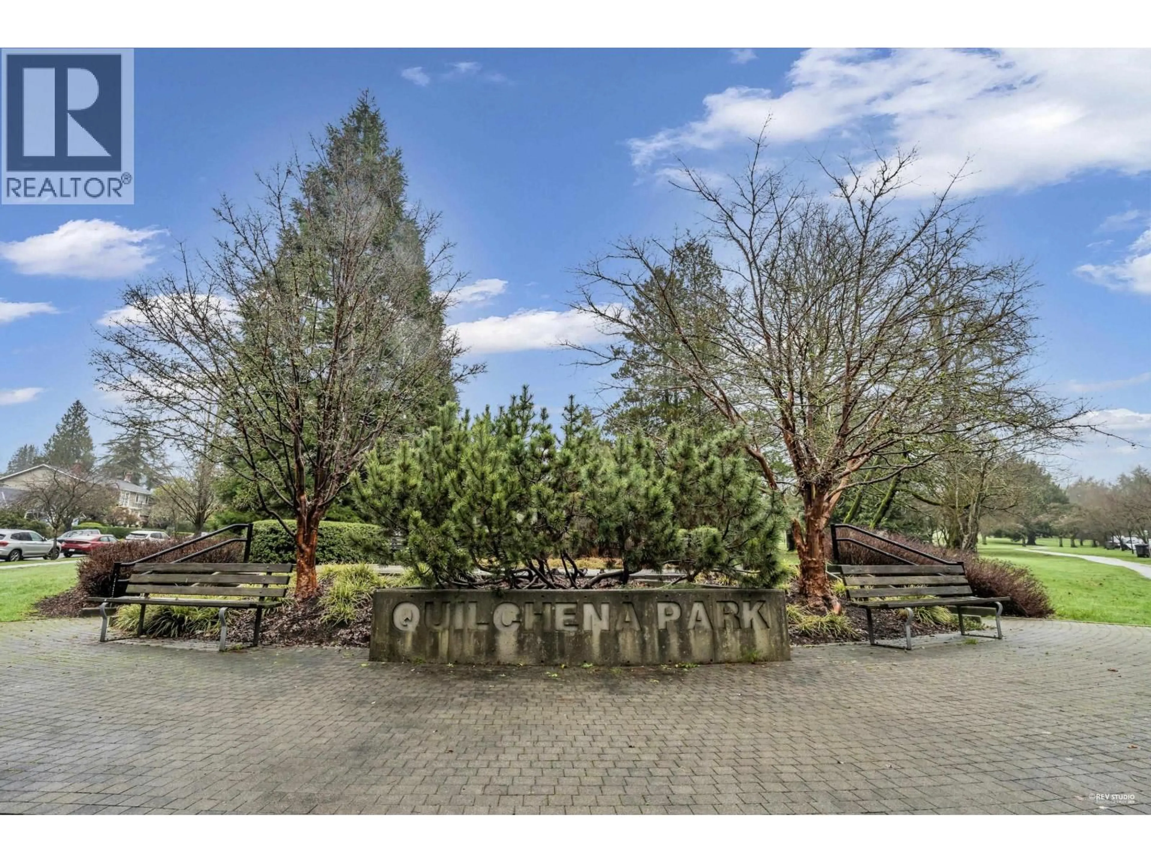A pic from outside/outdoor area/front of a property/back of a property/a pic from drone, forest/trees view for 609 - 4685 VALLEY DRIVE, Vancouver British Columbia V6J5M7