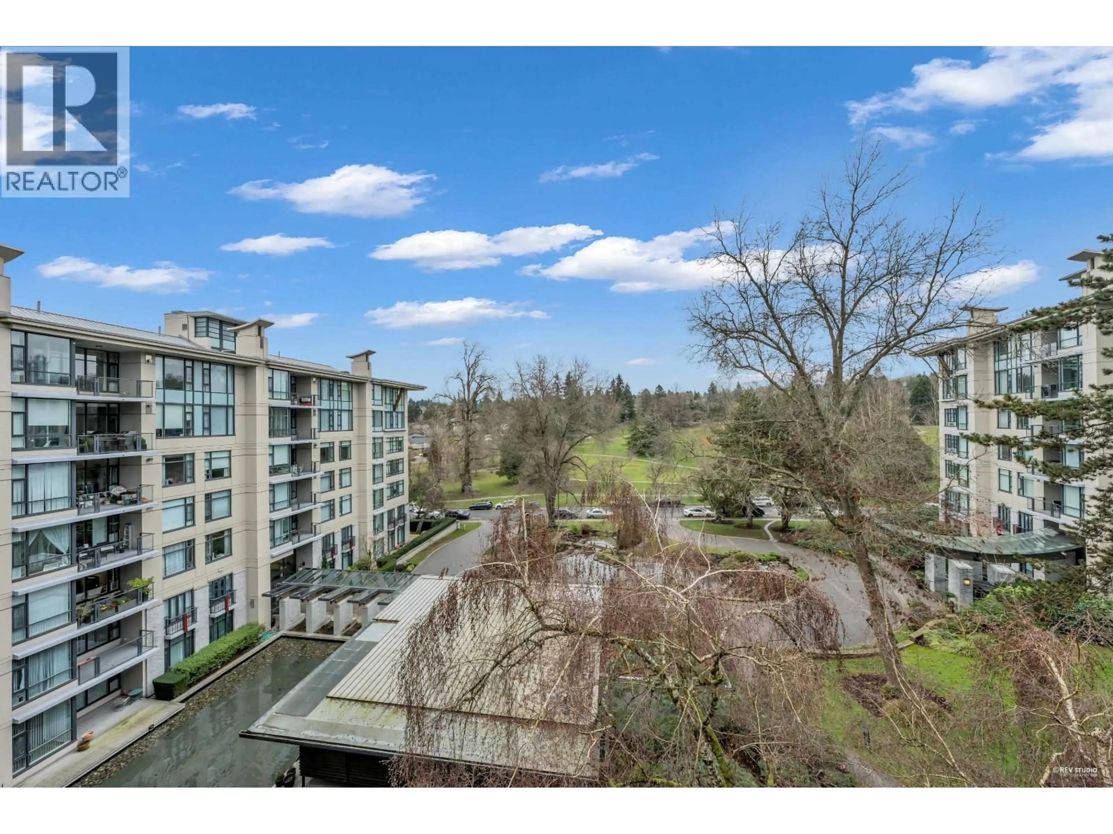 A pic from outside/outdoor area/front of a property/back of a property/a pic from drone, city buildings view from balcony for 609 - 4685 VALLEY DRIVE, Vancouver British Columbia V6J5M7