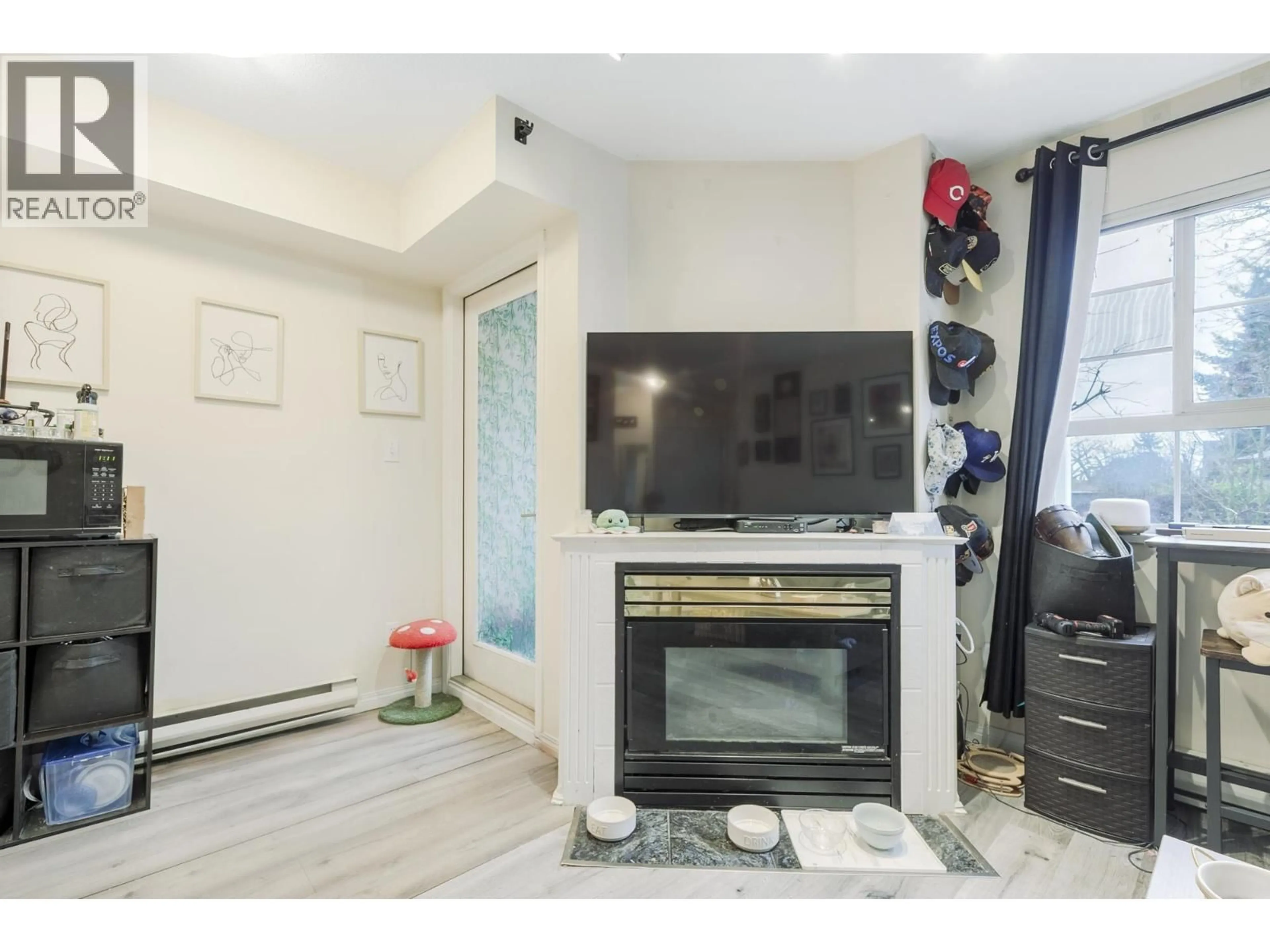 Unknown for 203 - 1520 COTTON DRIVE, Vancouver British Columbia V5L3V2